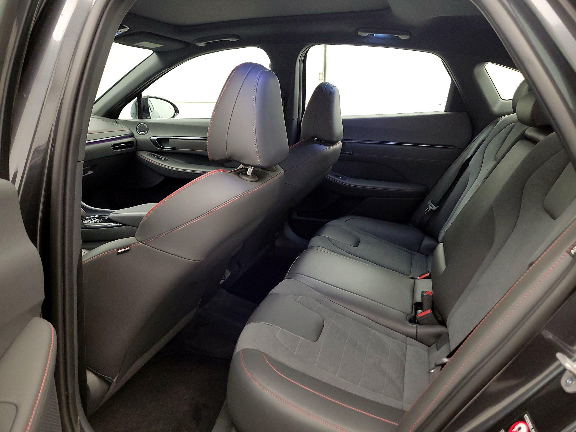 Thumbnail: 2023 Hyundai Sonata - 19