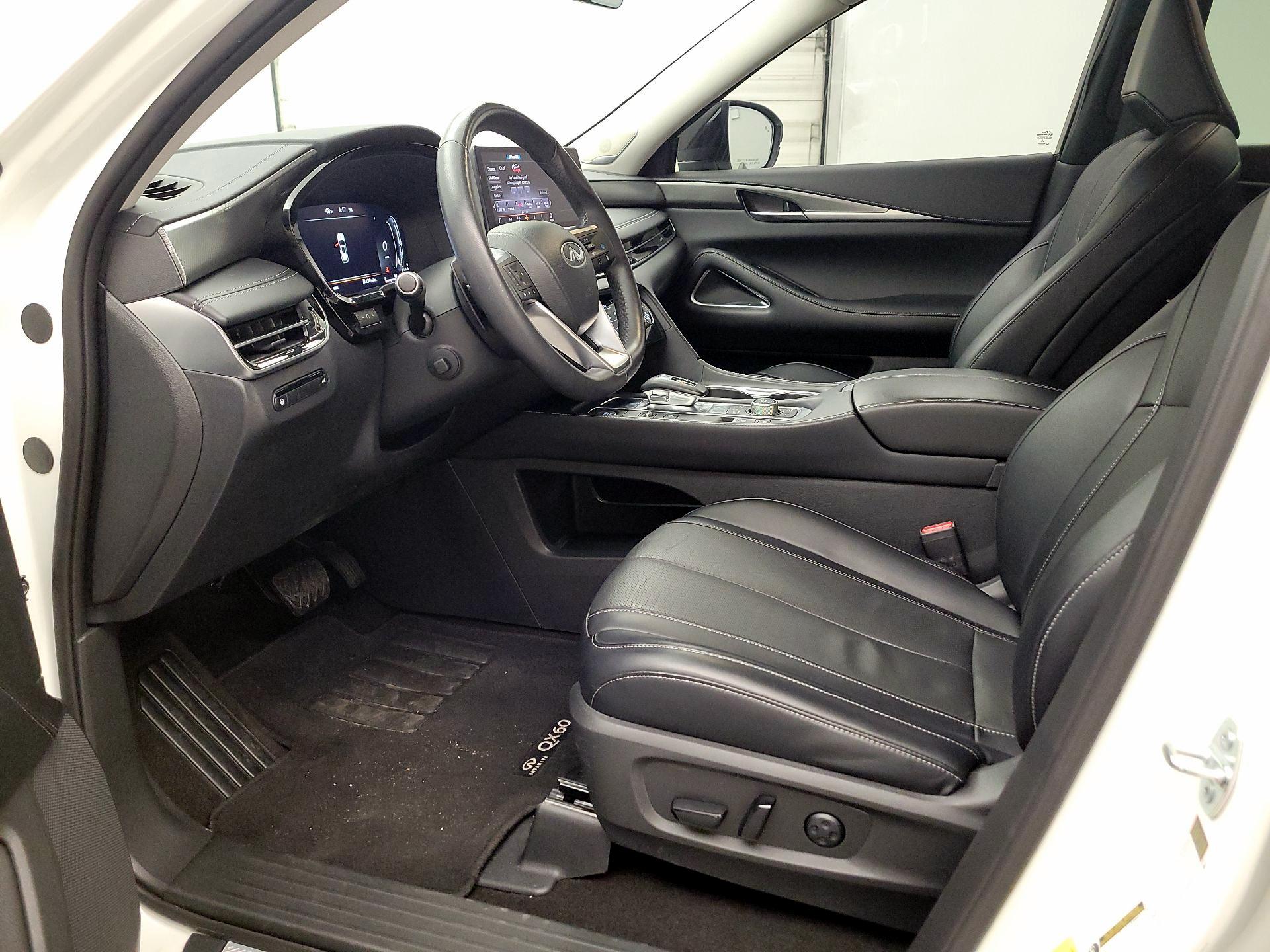 Thumbnail: 2023 INFINITI QX60 - 11