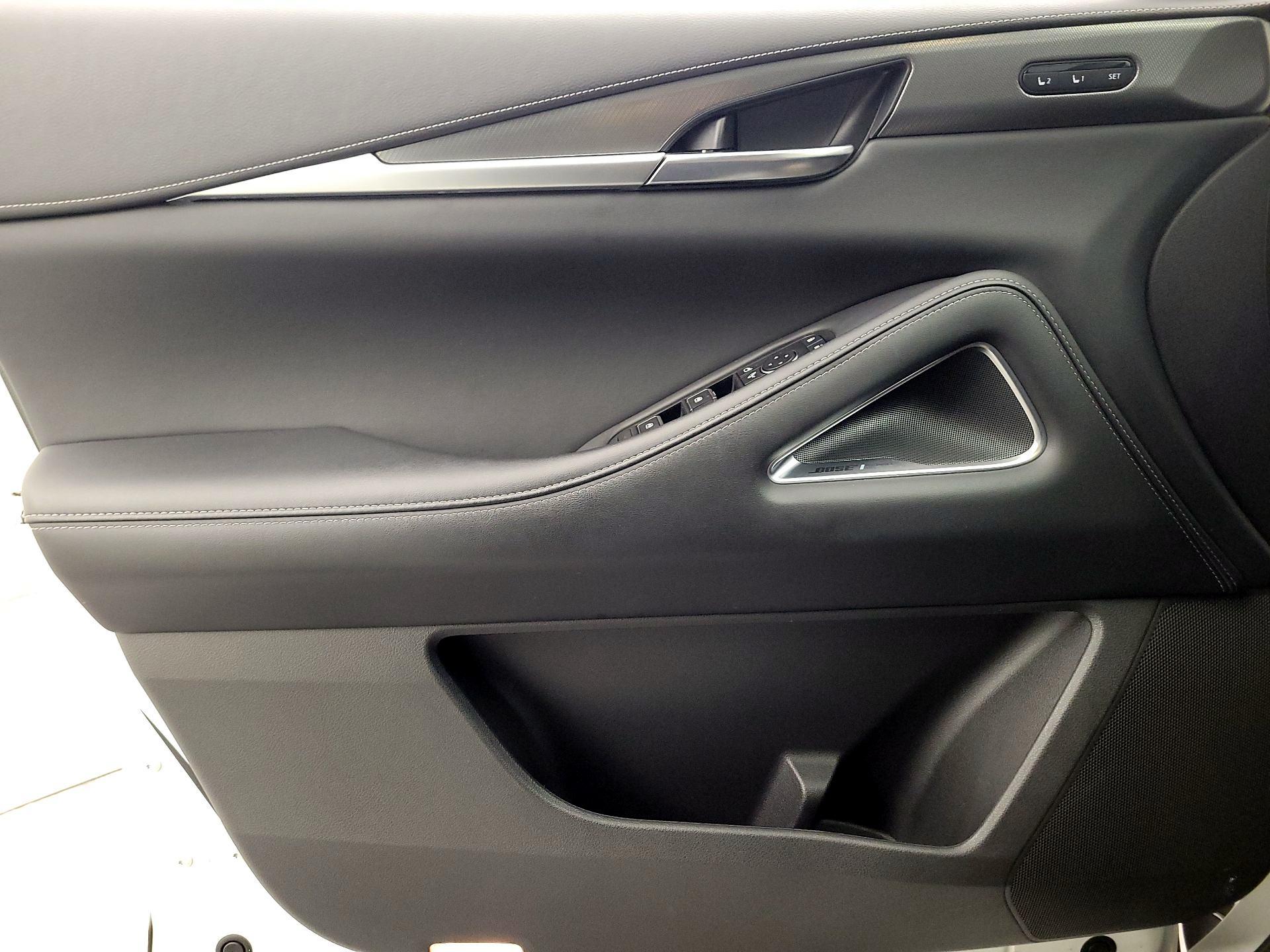 Thumbnail: 2023 INFINITI QX60 - 12