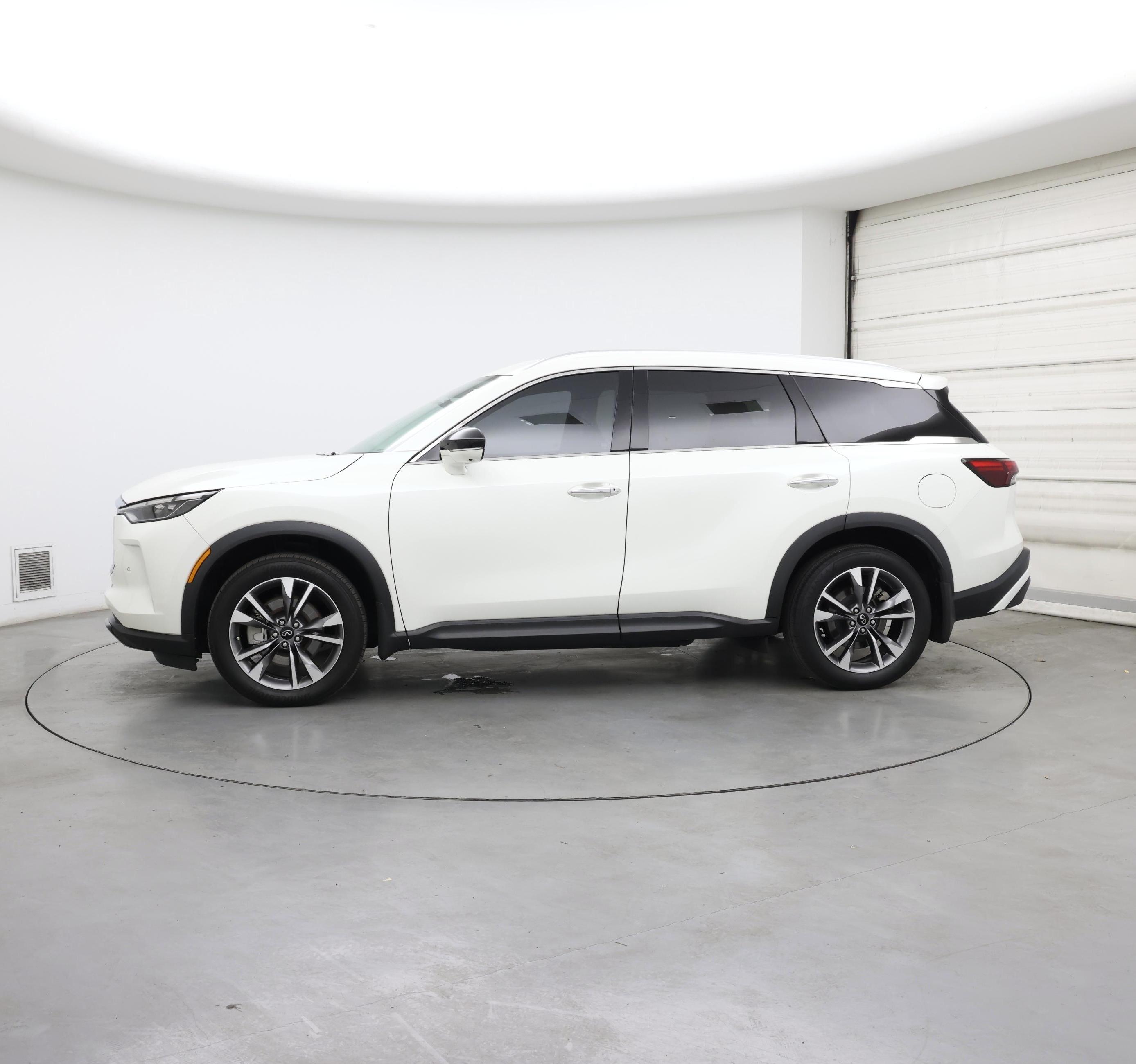 Thumbnail: 2023 INFINITI QX60 - 3