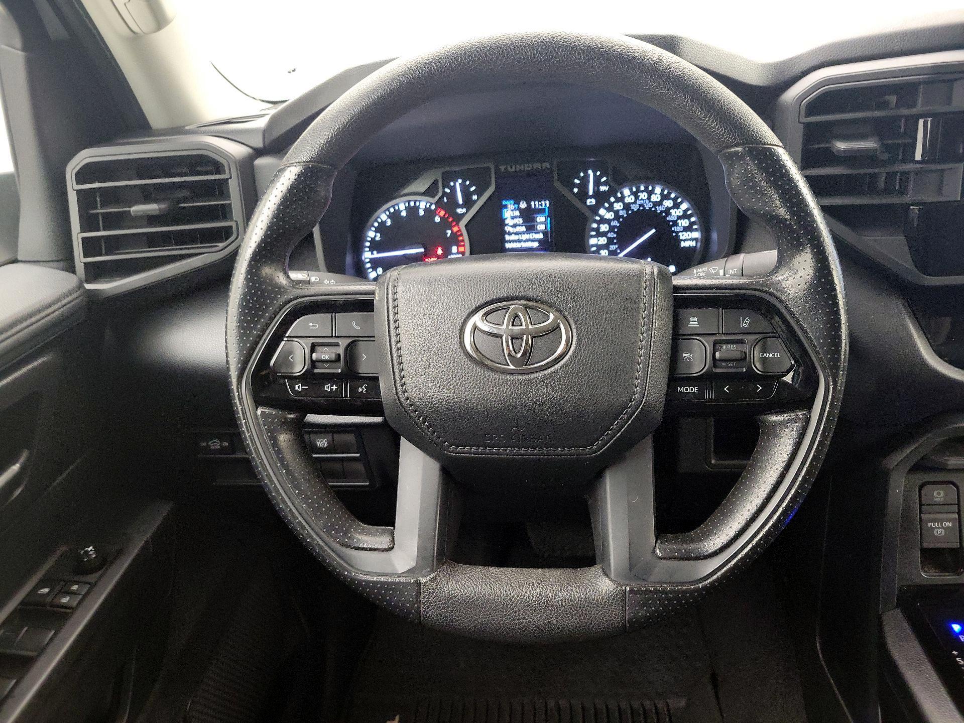 Thumbnail: 2022 Toyota Tundra - 10