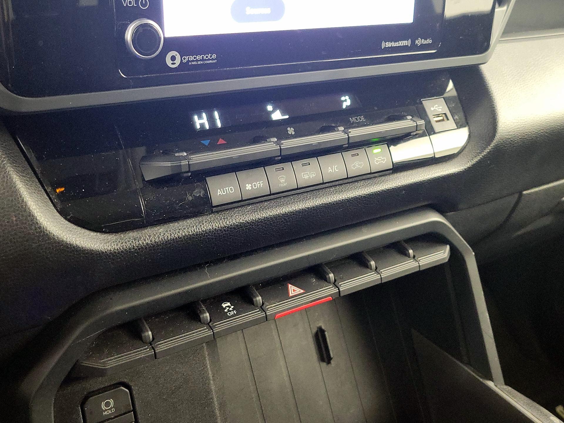 Thumbnail: 2022 Toyota Tundra - 16