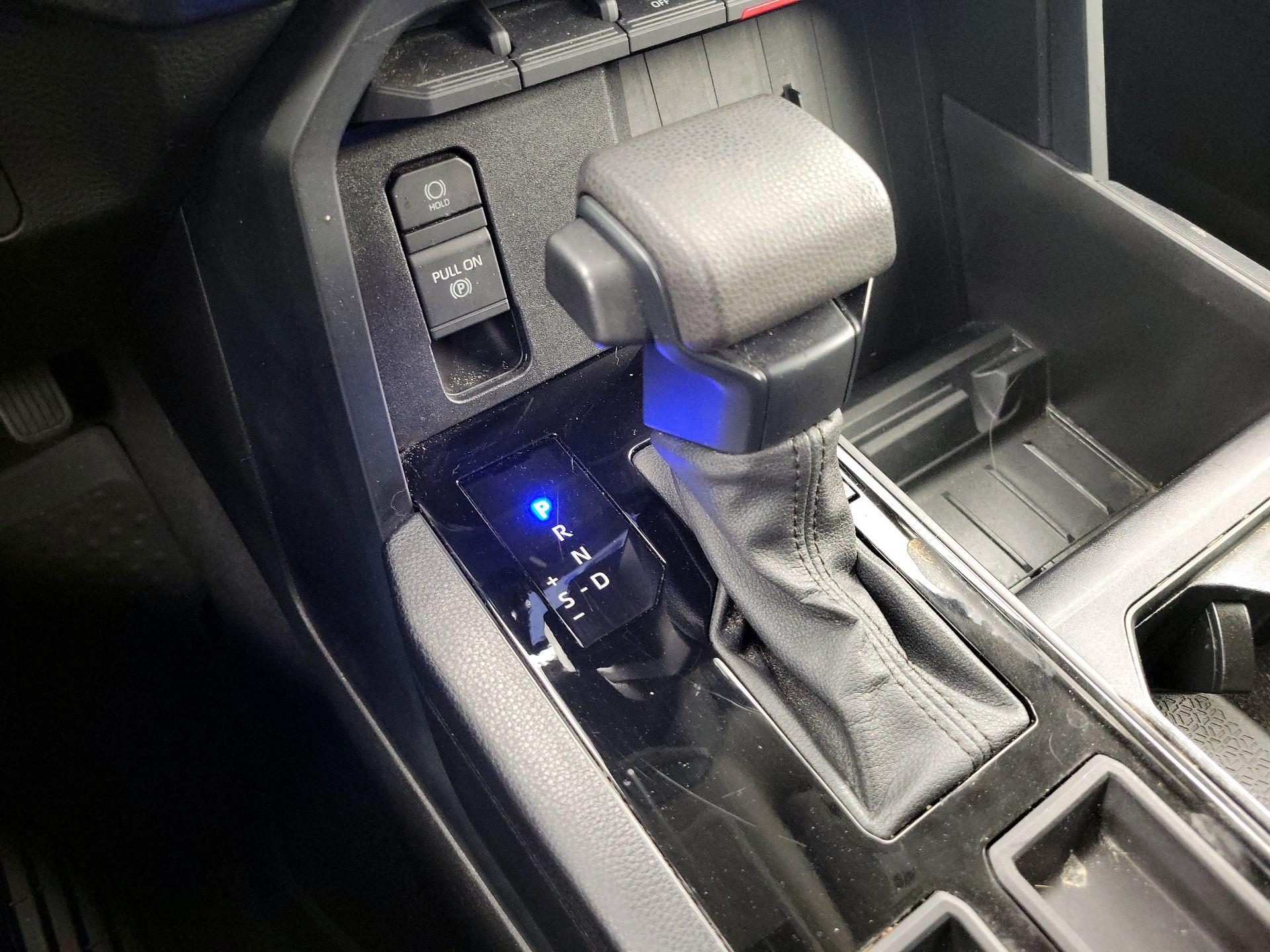 Thumbnail: 2022 Toyota Tundra - 17