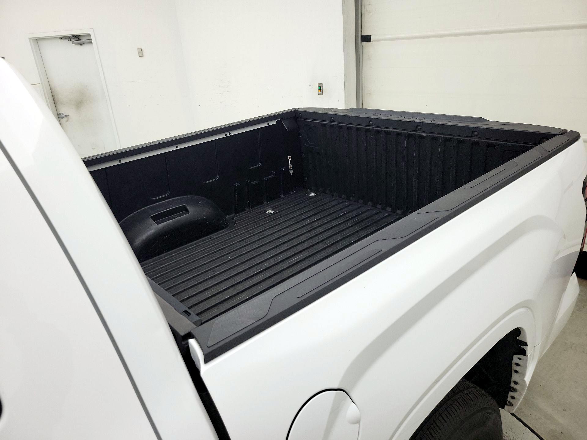 Thumbnail: 2022 Toyota Tundra - 20