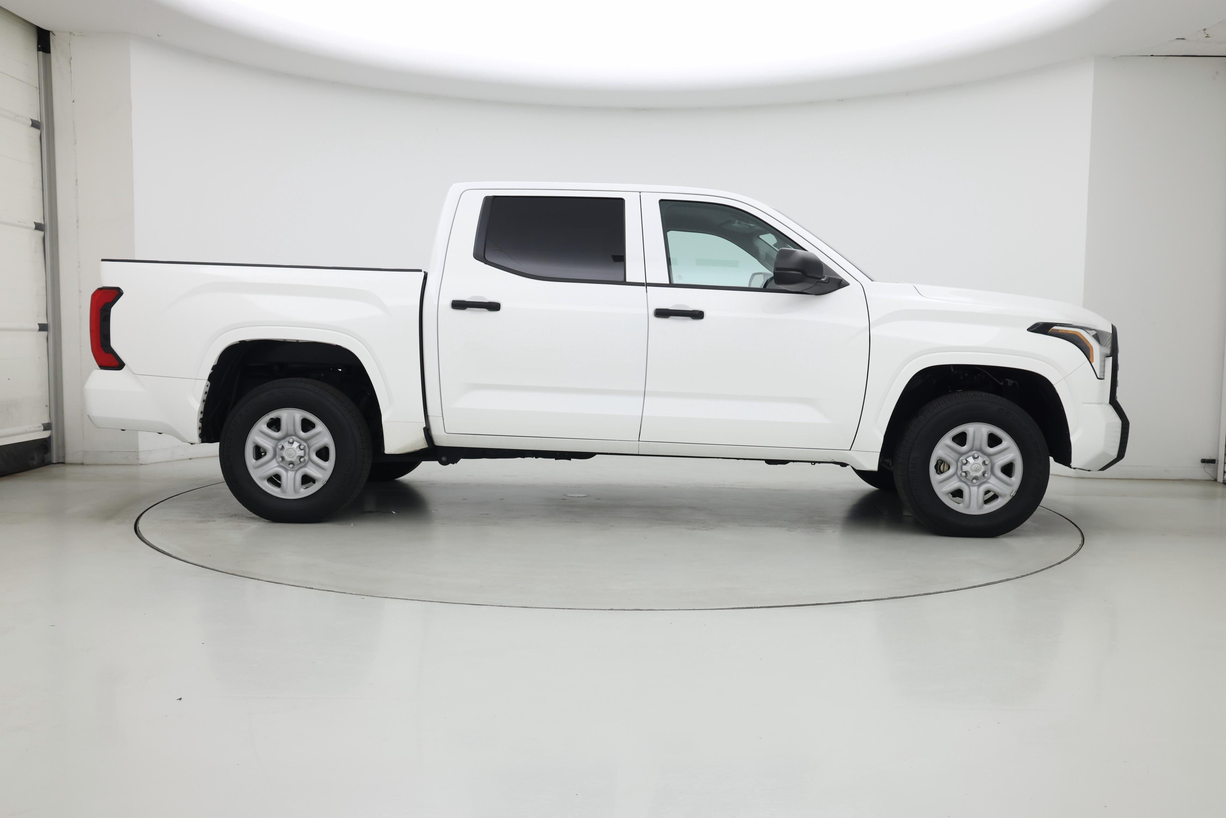 Thumbnail: 2022 Toyota Tundra - 7