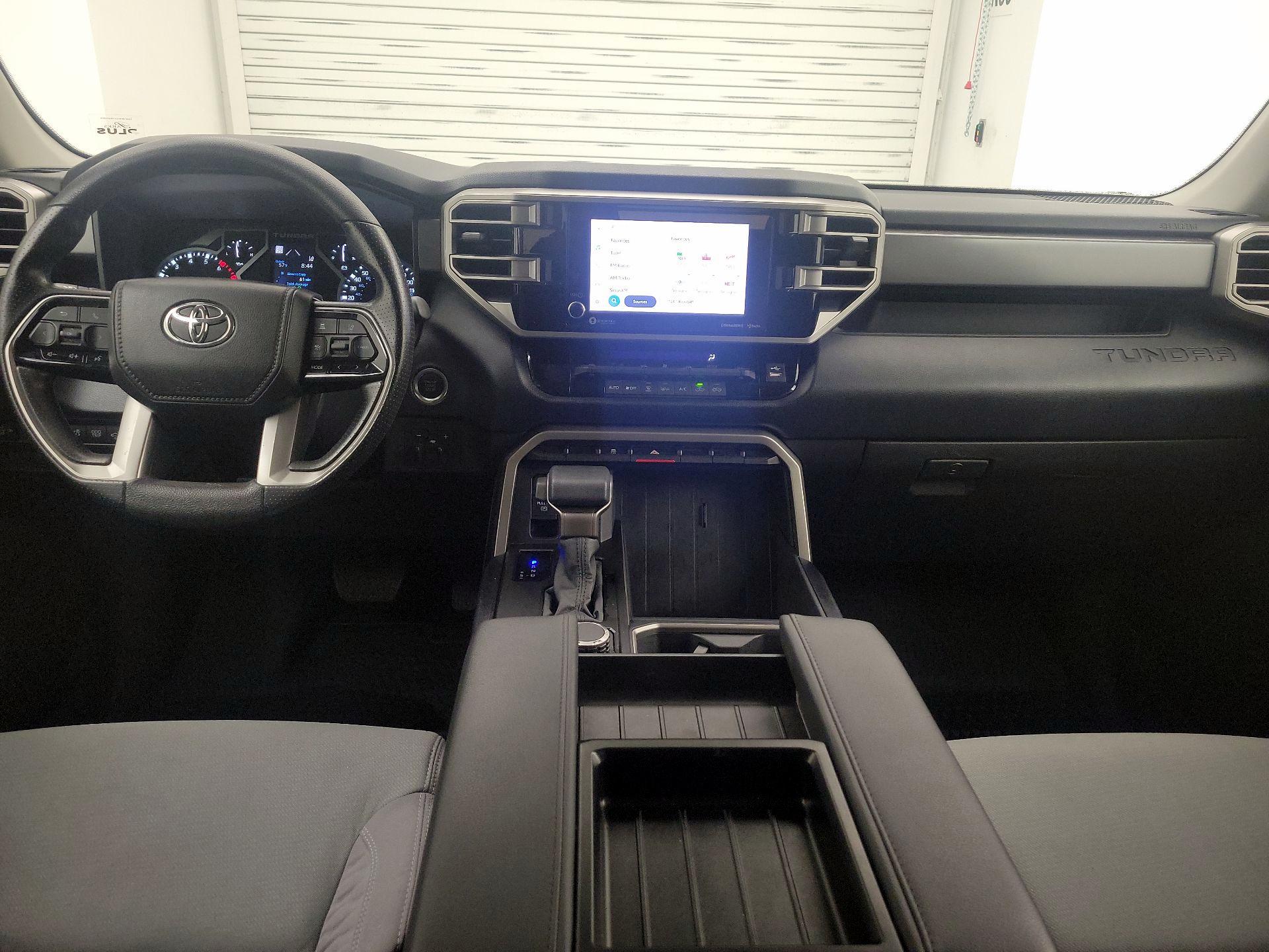 Thumbnail: 2024 Toyota Tundra - 9