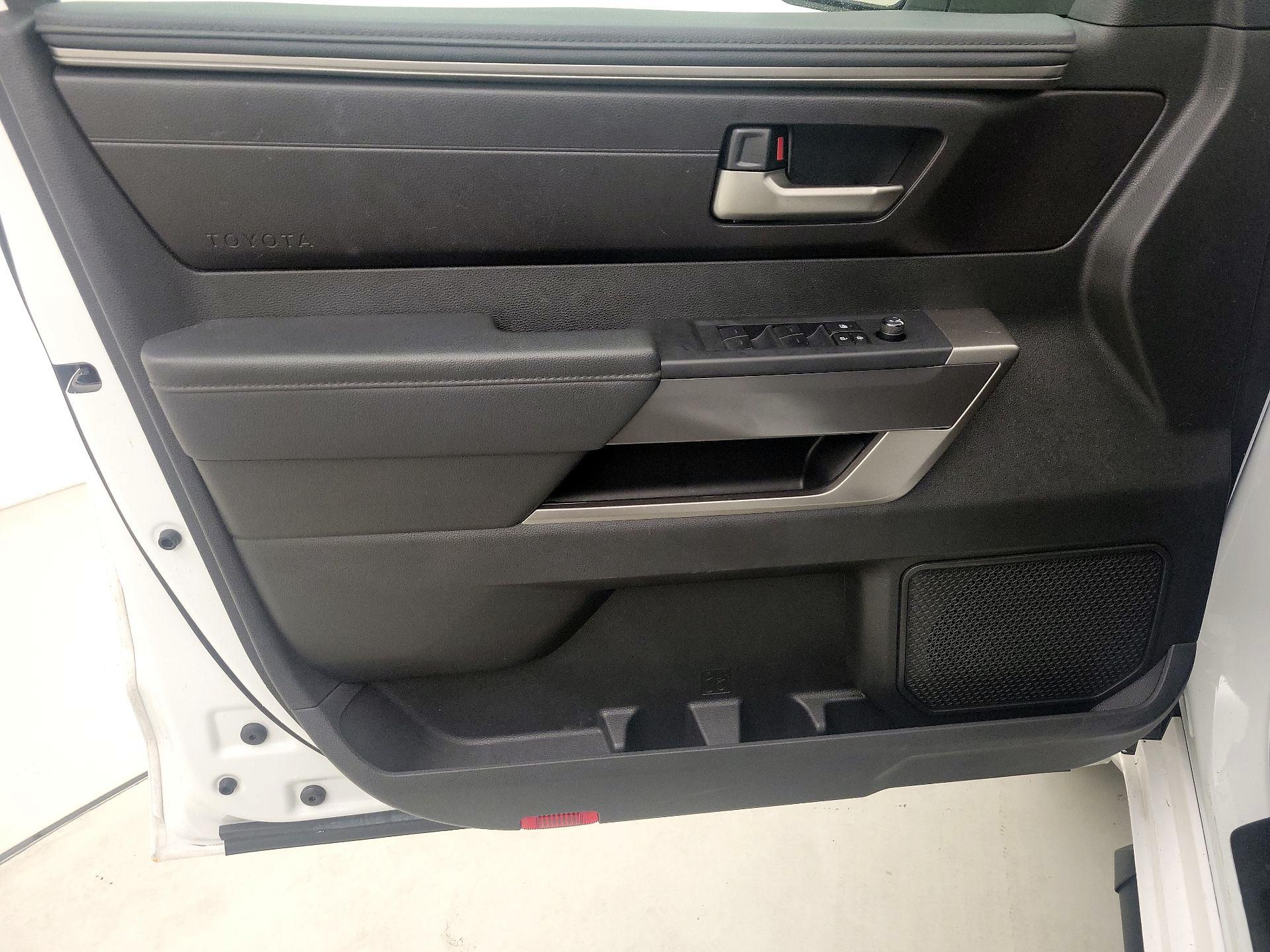 Thumbnail: 2024 Toyota Tundra - 12