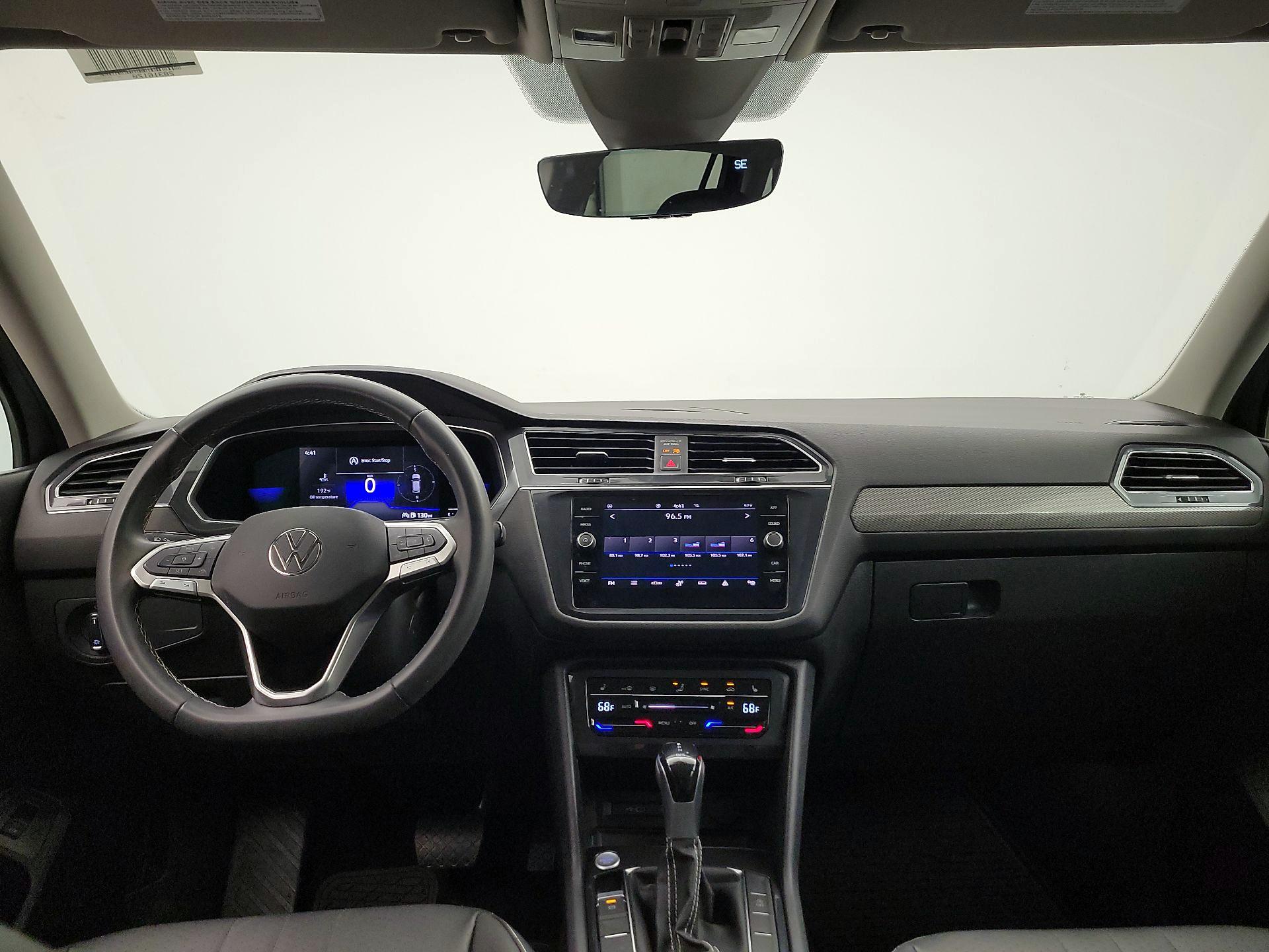 Thumbnail: 2022 Volkswagen Tiguan - 9