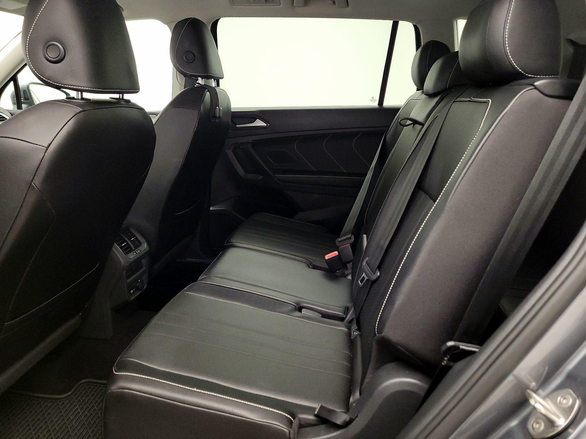 Thumbnail: 2022 Volkswagen Tiguan - 19