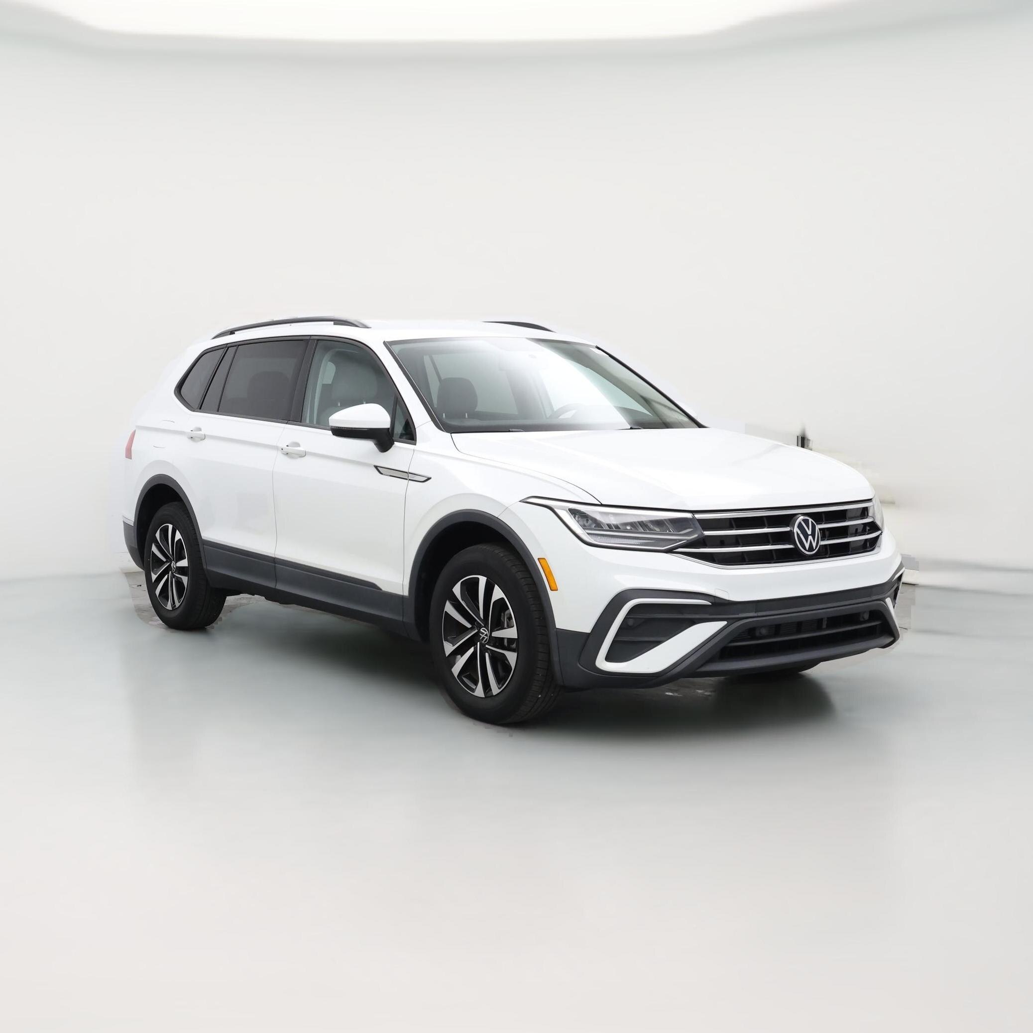 Thumbnail: 2022 Volkswagen Tiguan - 1