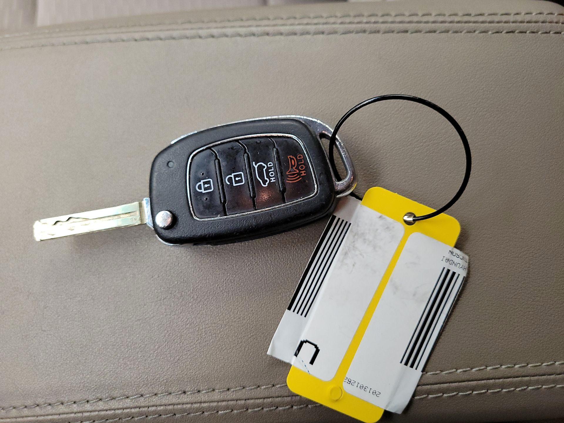 Thumbnail: 2020 Hyundai Tucson - 18