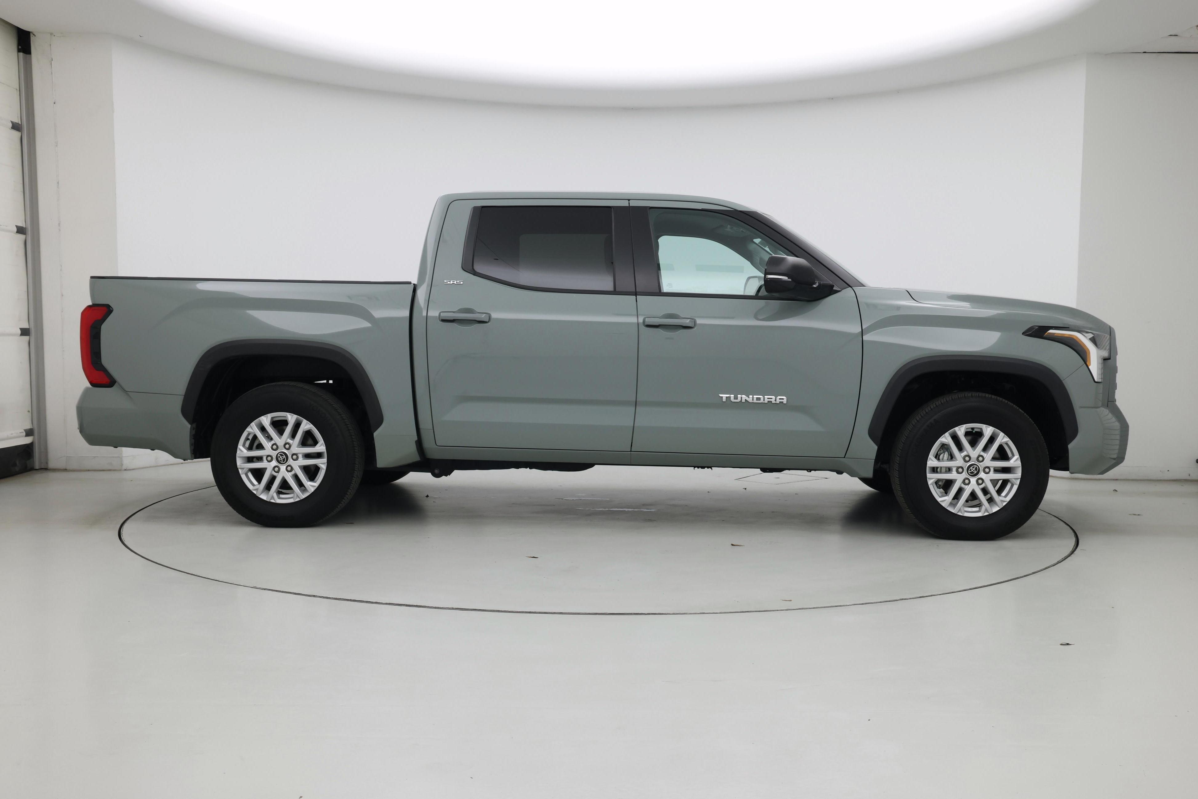 Thumbnail: 2024 Toyota Tundra - 7