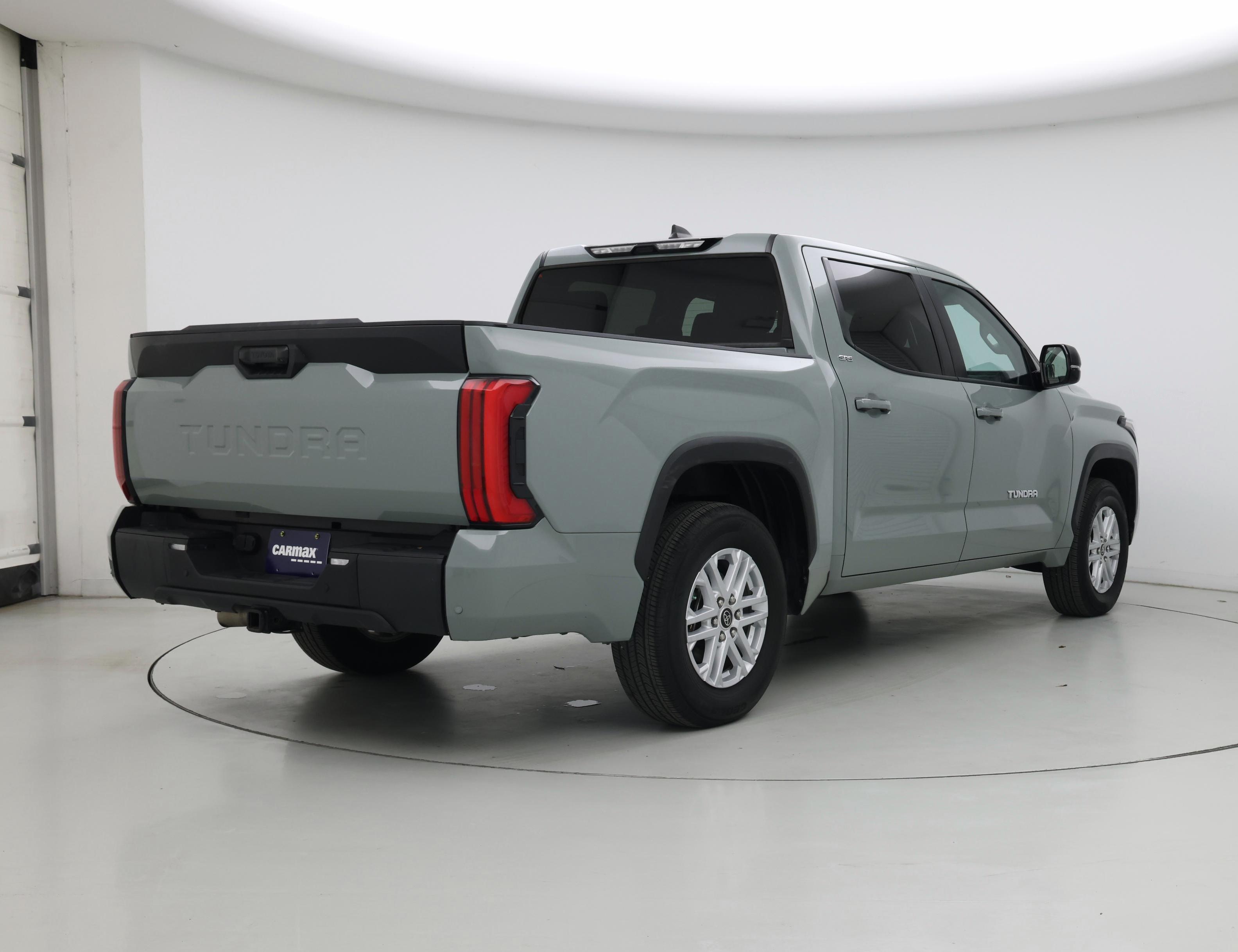 Thumbnail: 2024 Toyota Tundra - 8