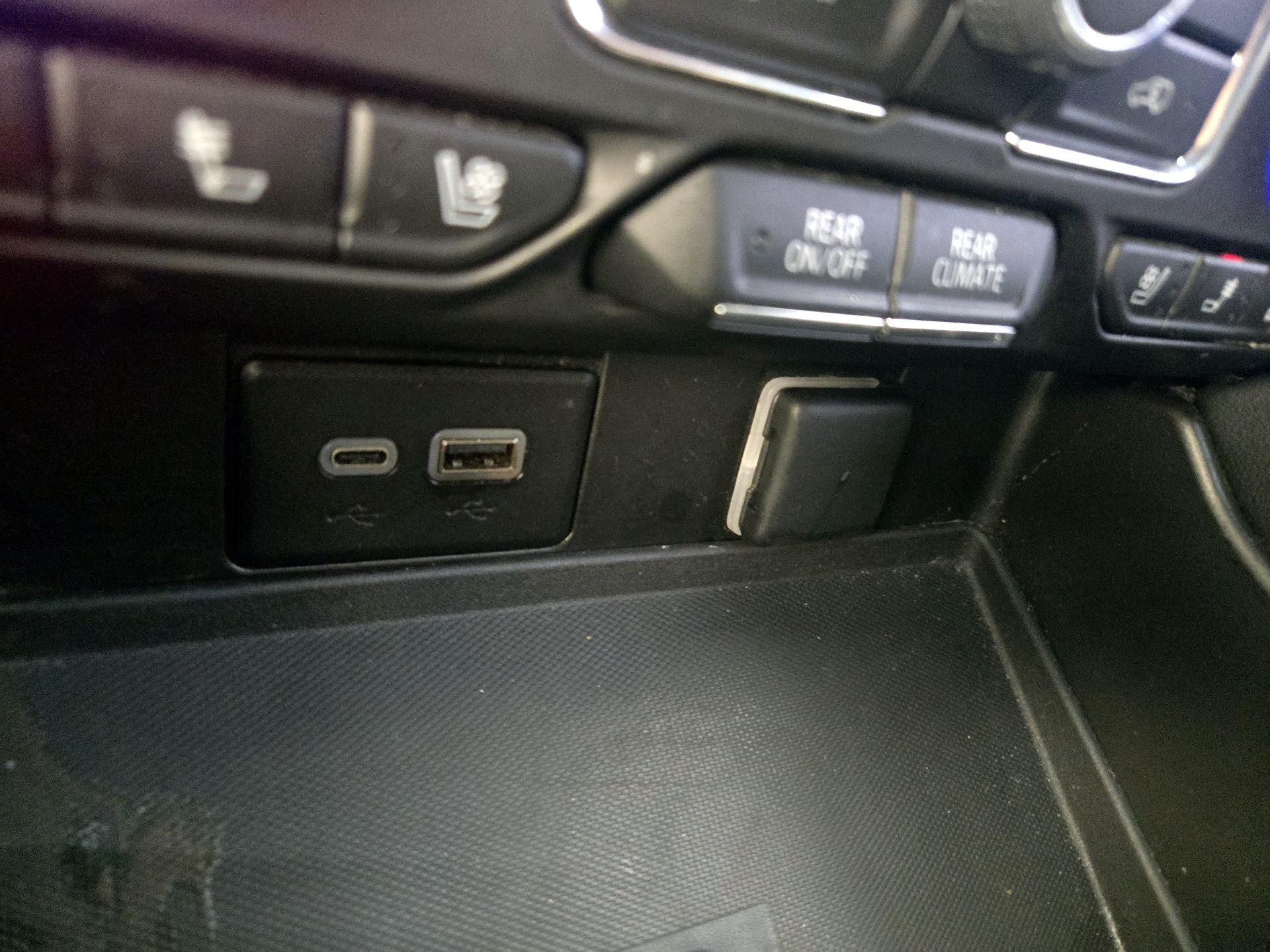 Thumbnail: 2023 Chevrolet Tahoe - 18