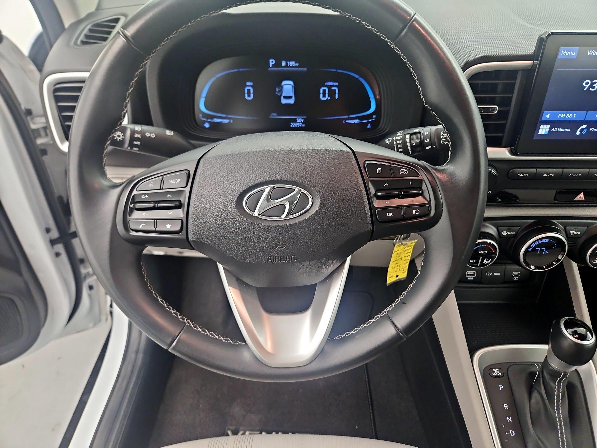 Thumbnail: 2023 Hyundai Venue - 10