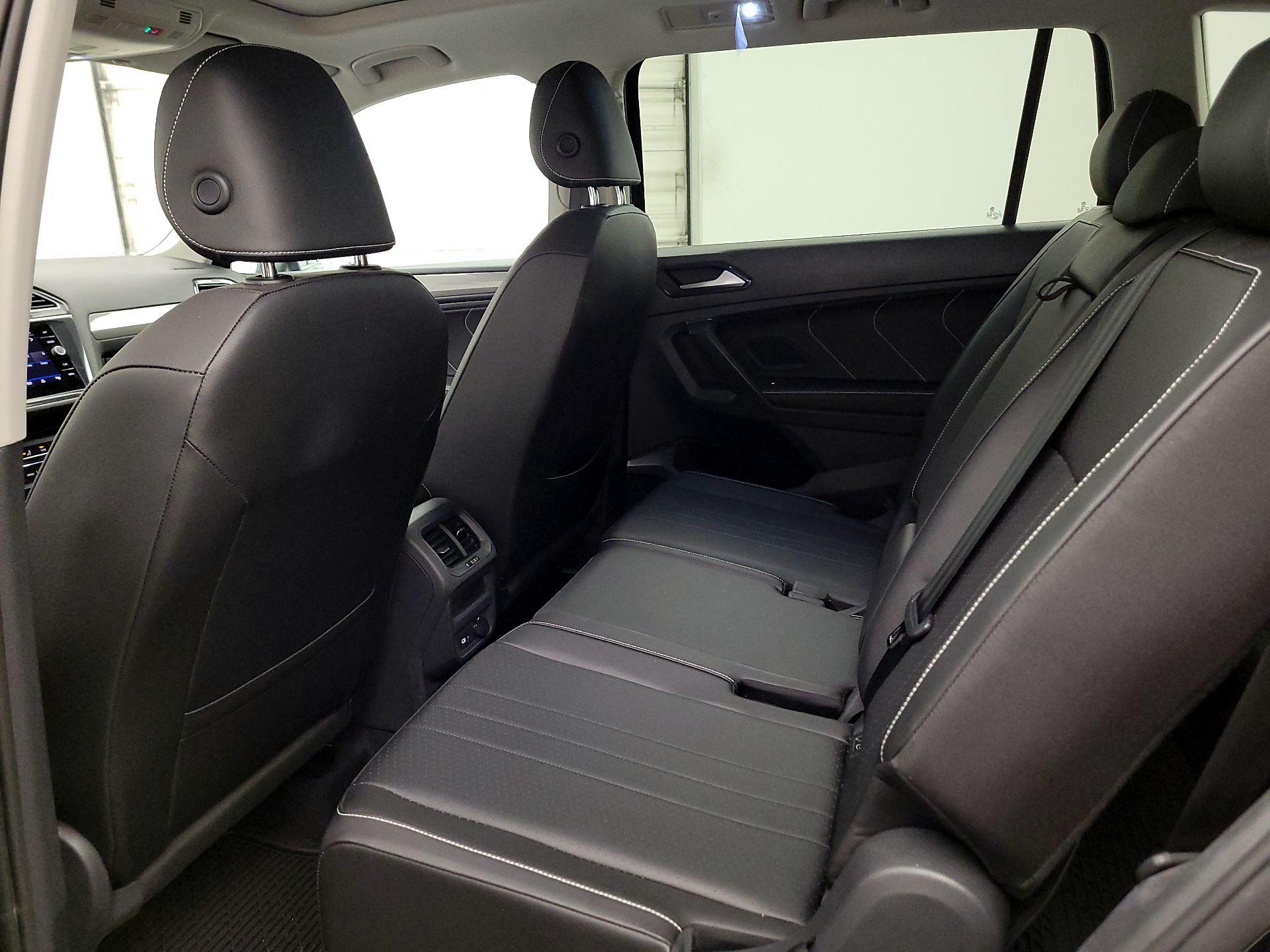 Thumbnail: 2023 Volkswagen Tiguan - 16