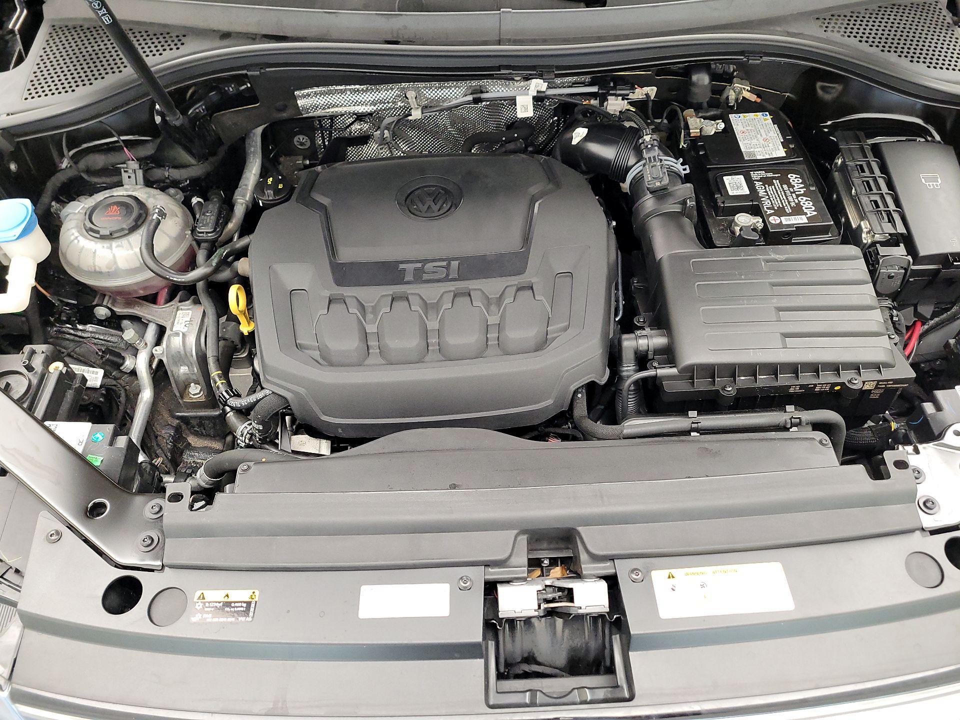 Thumbnail: 2023 Volkswagen Tiguan - 18