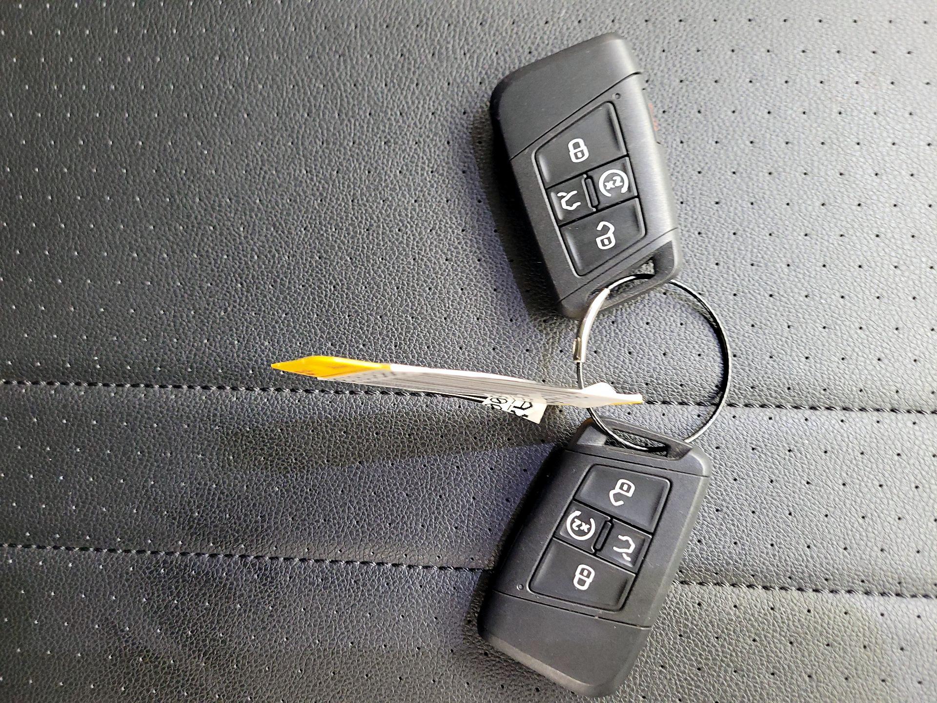 Thumbnail: 2023 Volkswagen Tiguan - 19