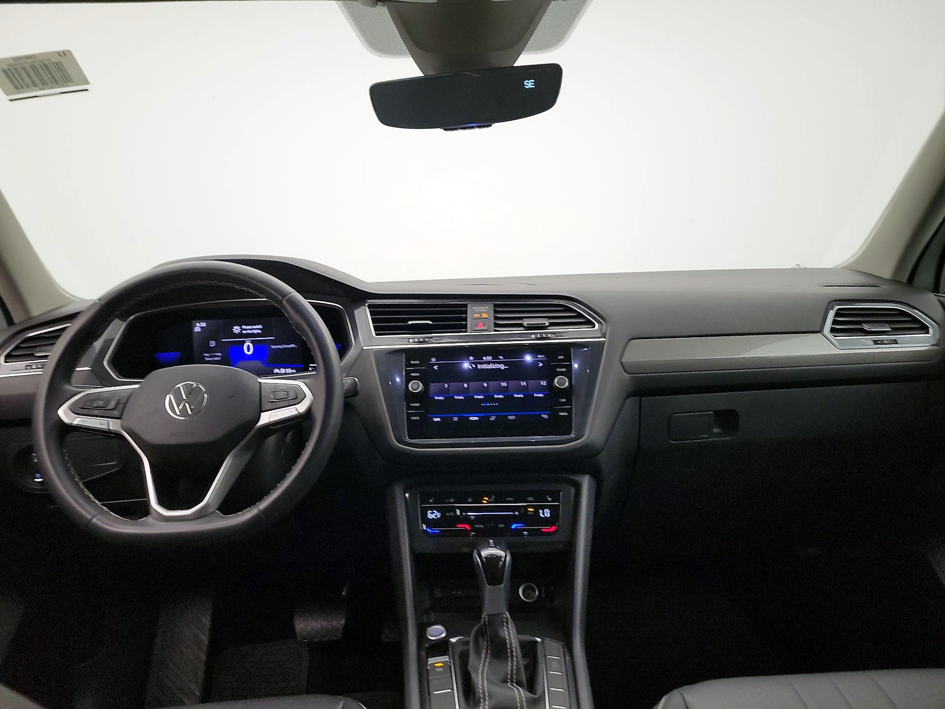 Thumbnail: 2023 Volkswagen Tiguan - 9