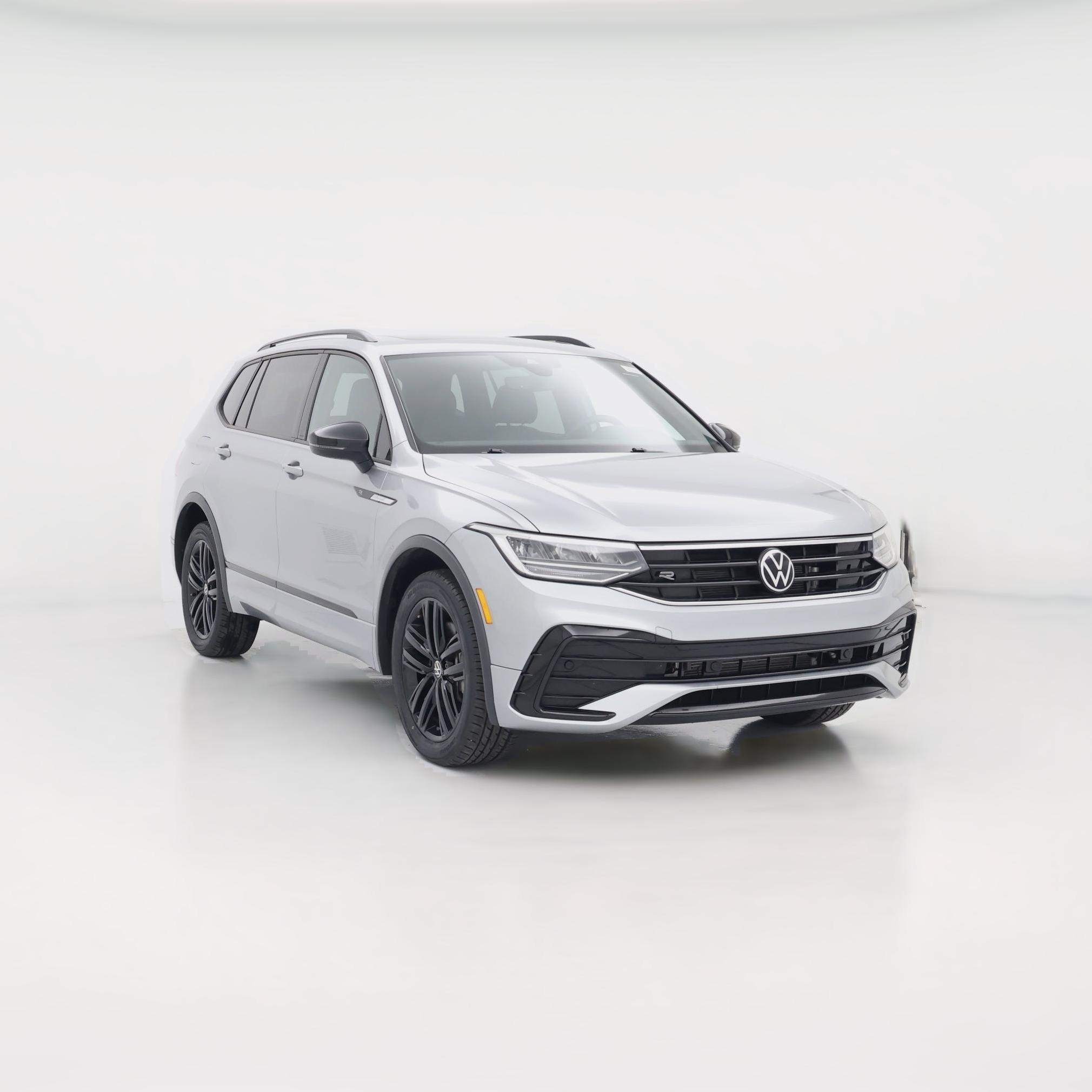 Thumbnail: 2022 Volkswagen Tiguan - 1