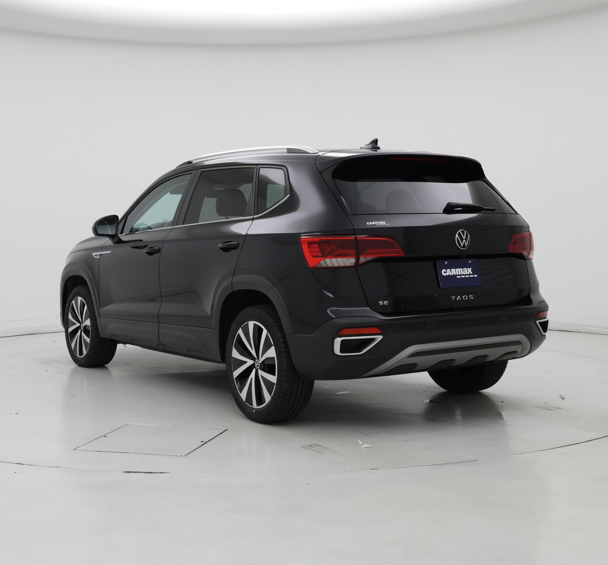 Thumbnail: 2022 Volkswagen Taos - 2