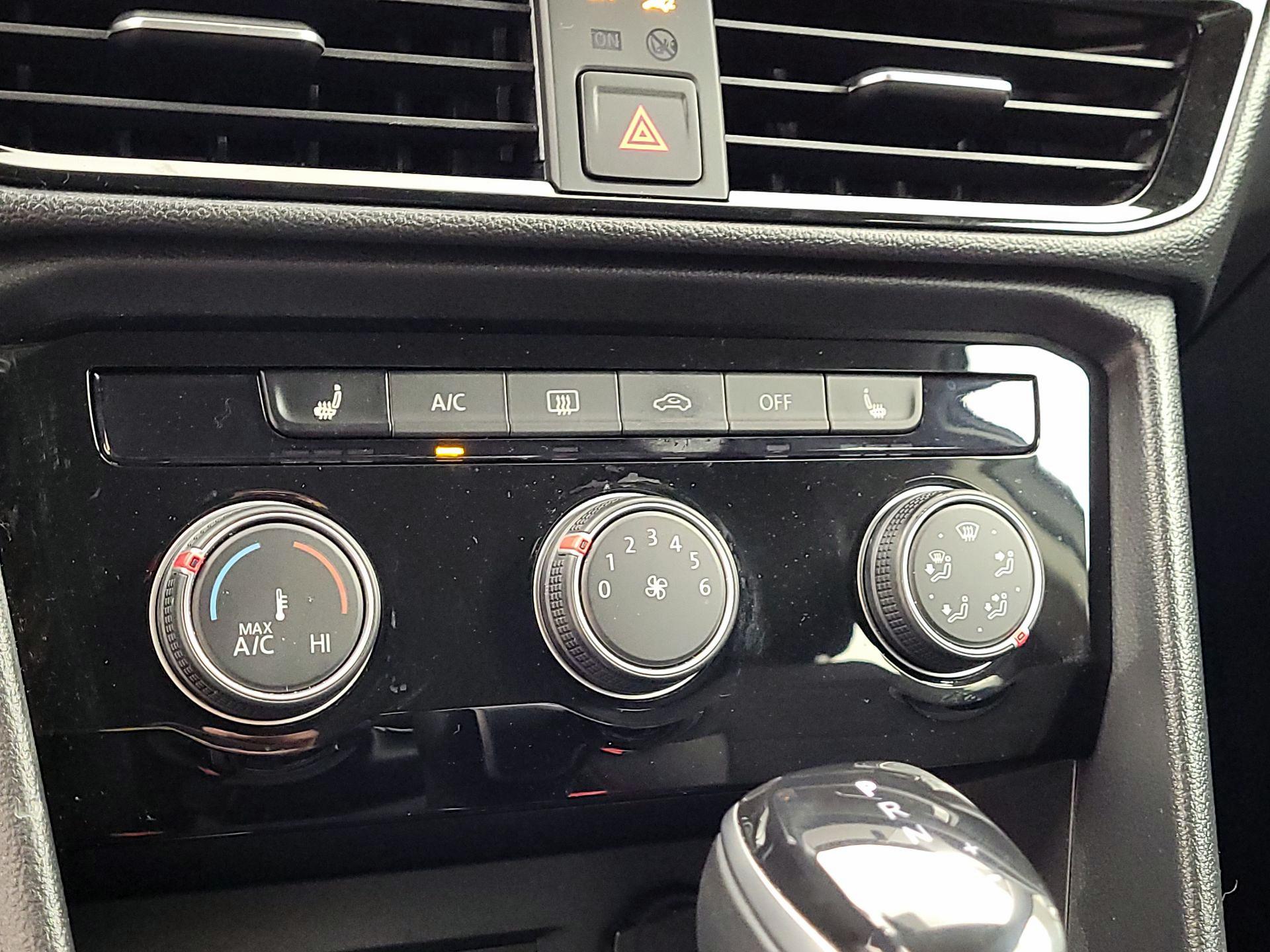 Thumbnail: 2023 Volkswagen Taos - 16