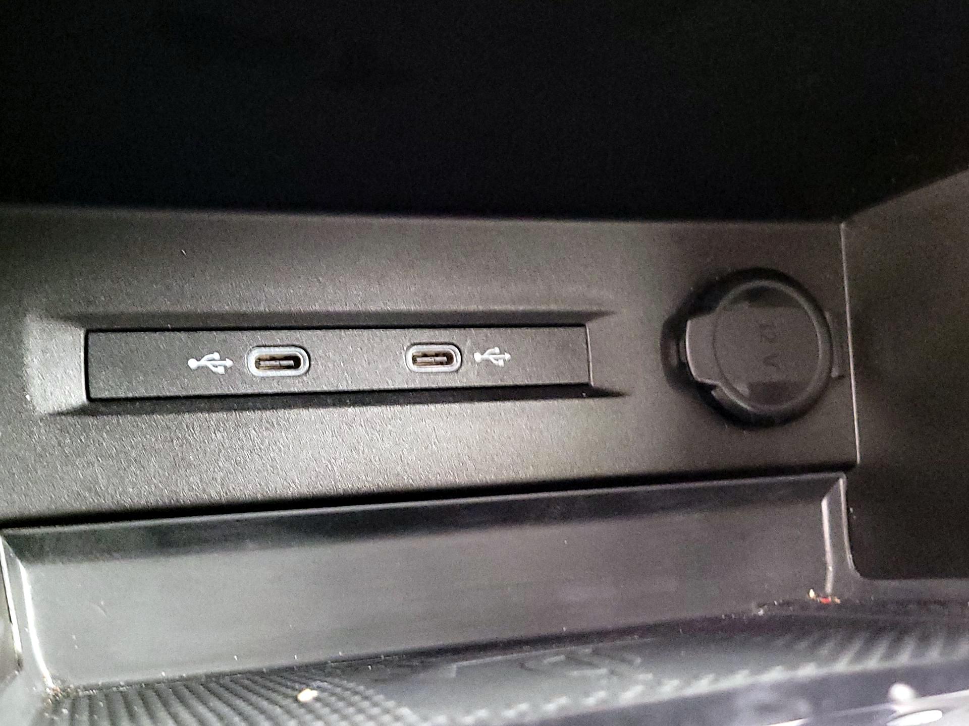 Thumbnail: 2023 Volkswagen Taos - 18