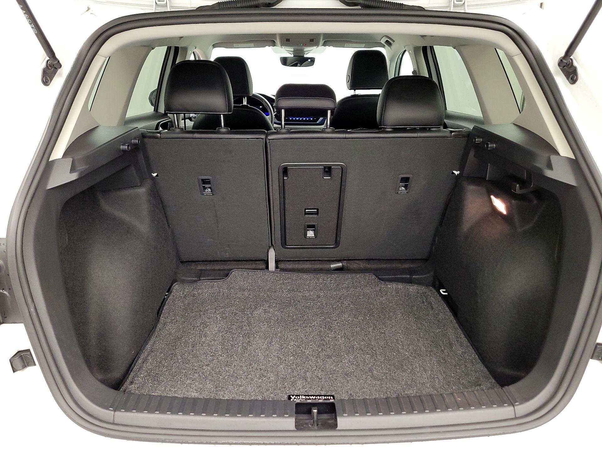 Thumbnail: 2023 Volkswagen Taos - 20