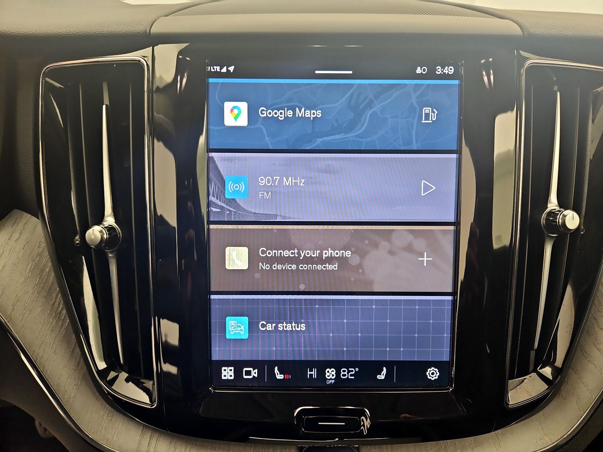 Thumbnail: 2023 Volvo XC60 - 16