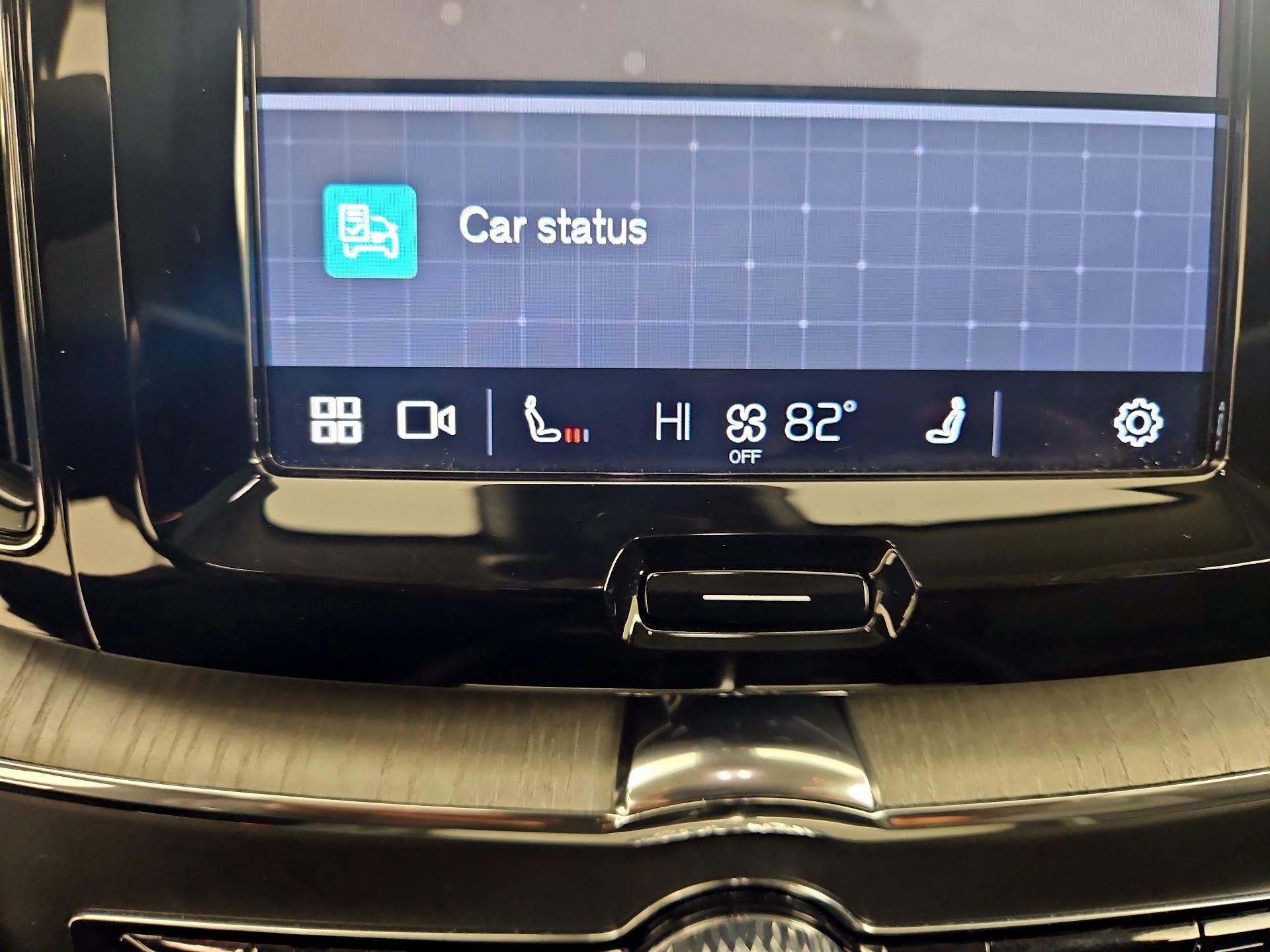 Thumbnail: 2023 Volvo XC60 - 17