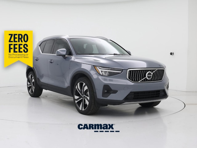 Gray 2023 Volvo XC40 B4 Ultimate Bright Theme FWD SUV / Crossover Front-Wheel Drive Automatic
