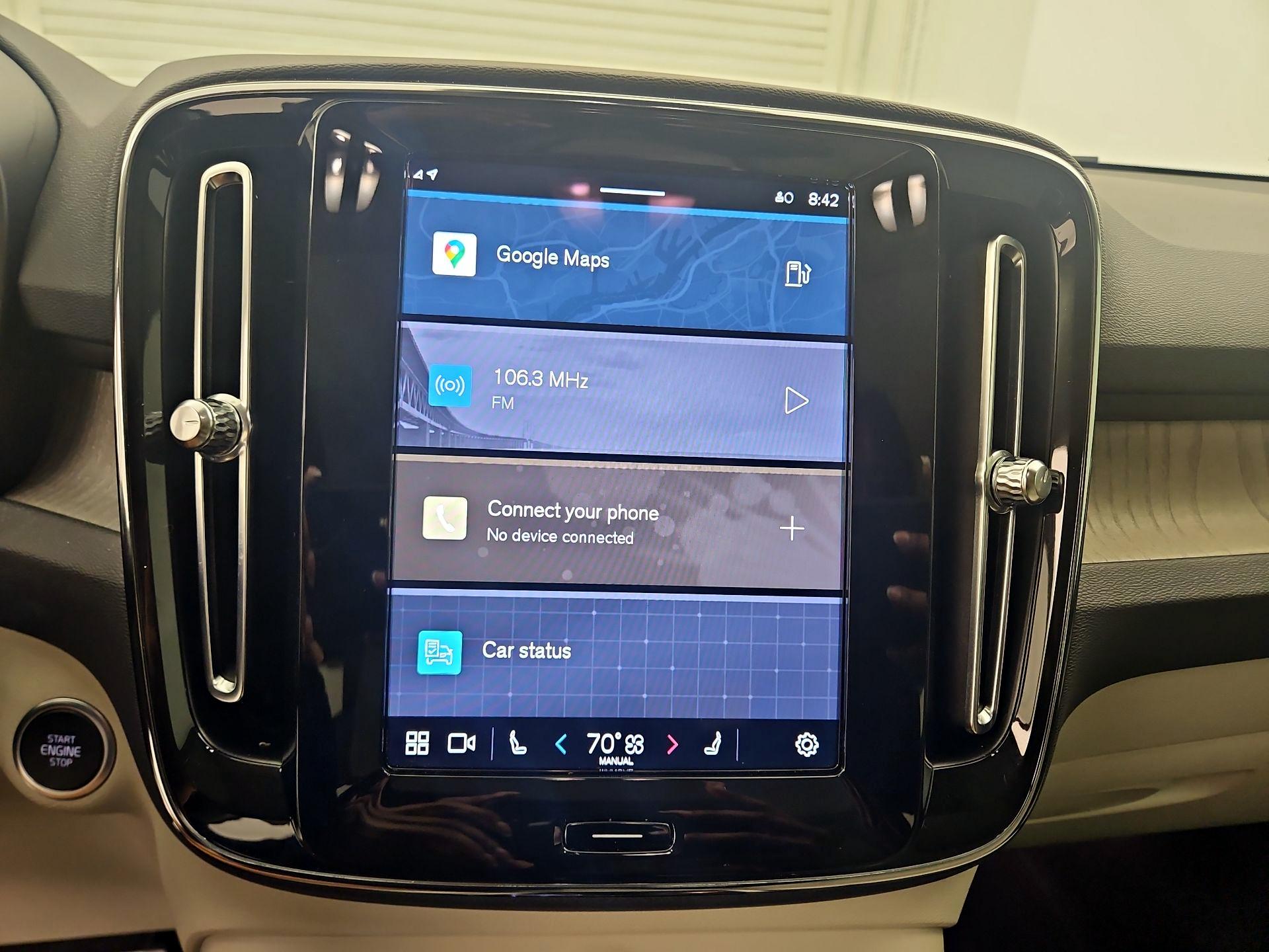 Thumbnail: 2023 Volvo XC40 - 16