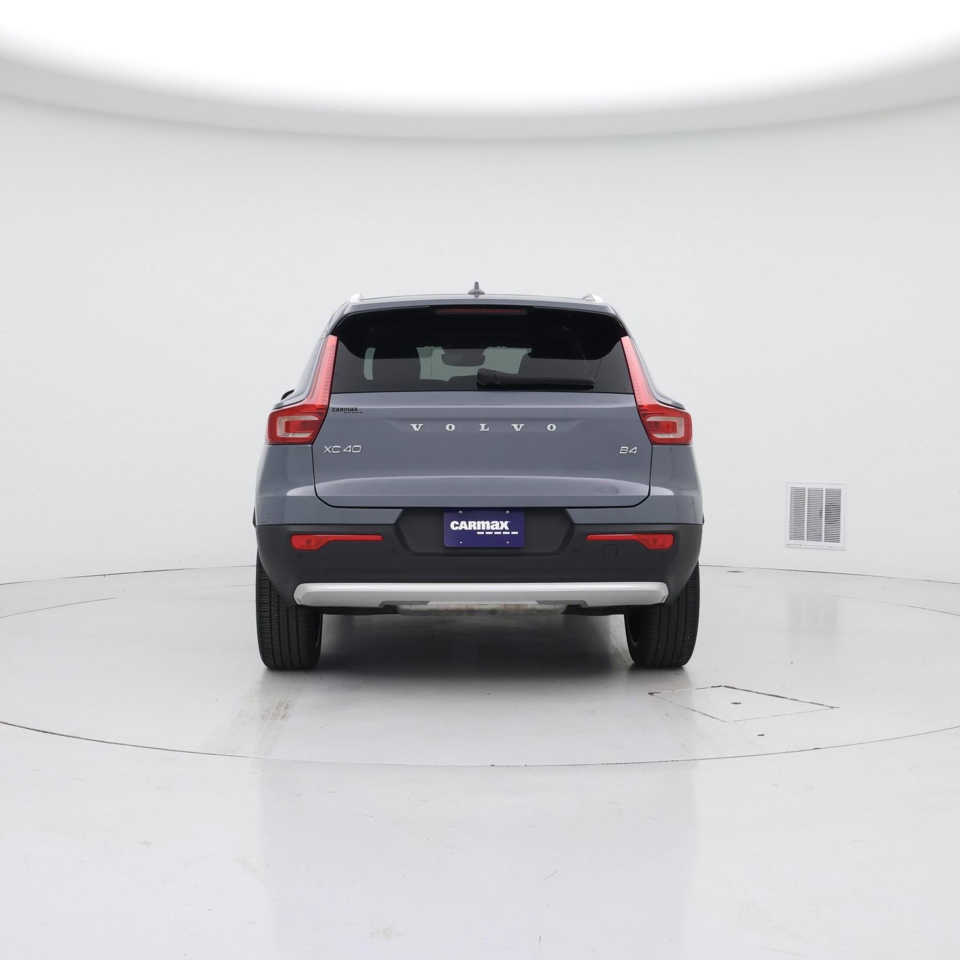 Thumbnail: 2023 Volvo XC40 - 6