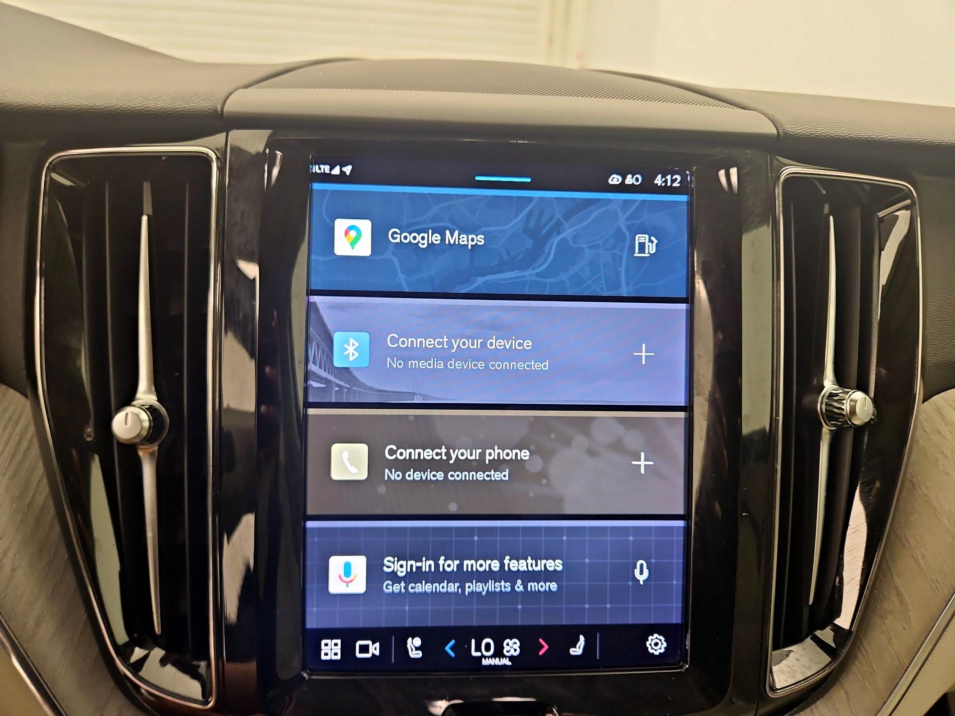 Thumbnail: 2023 Volvo XC60 - 16