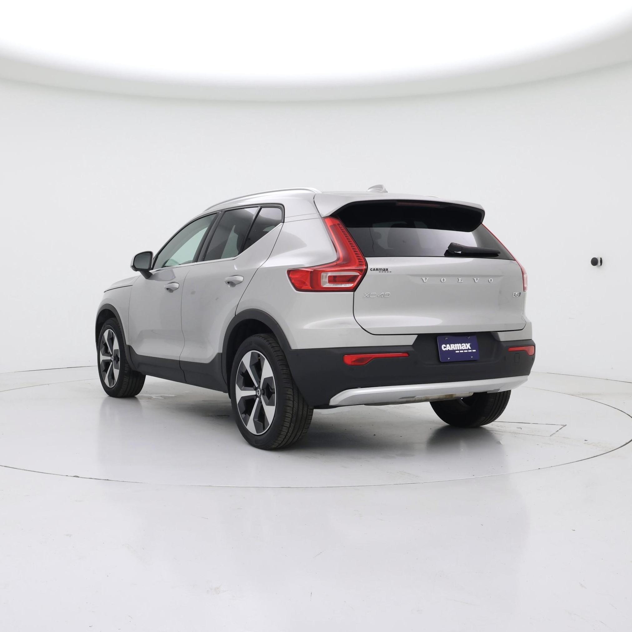 Thumbnail: 2025 Volvo XC40 - 2