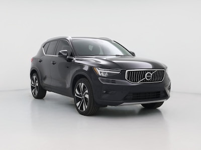 2023 Volvo XC40 B5 Plus Bright Theme