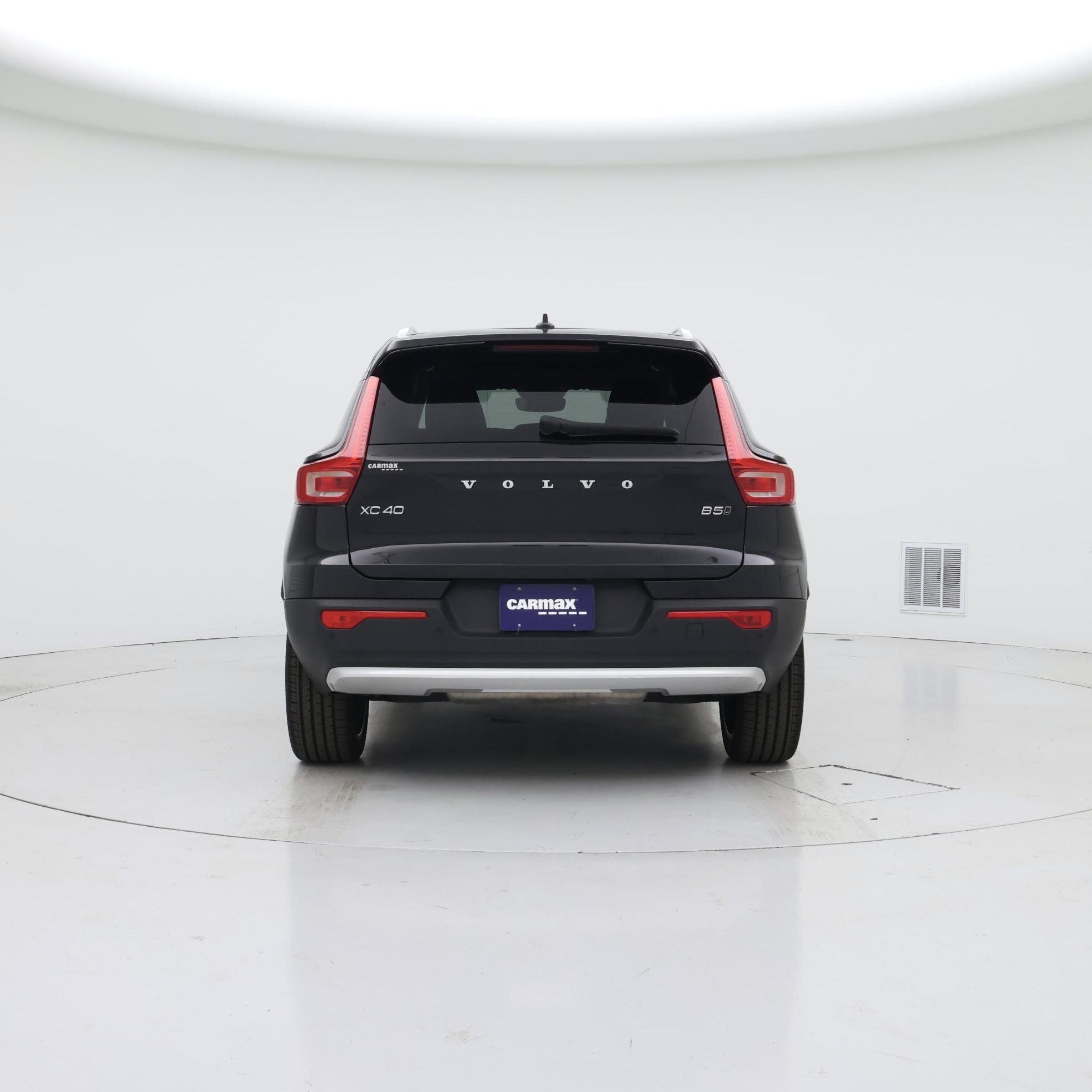 Thumbnail: 2023 Volvo XC40 - 6