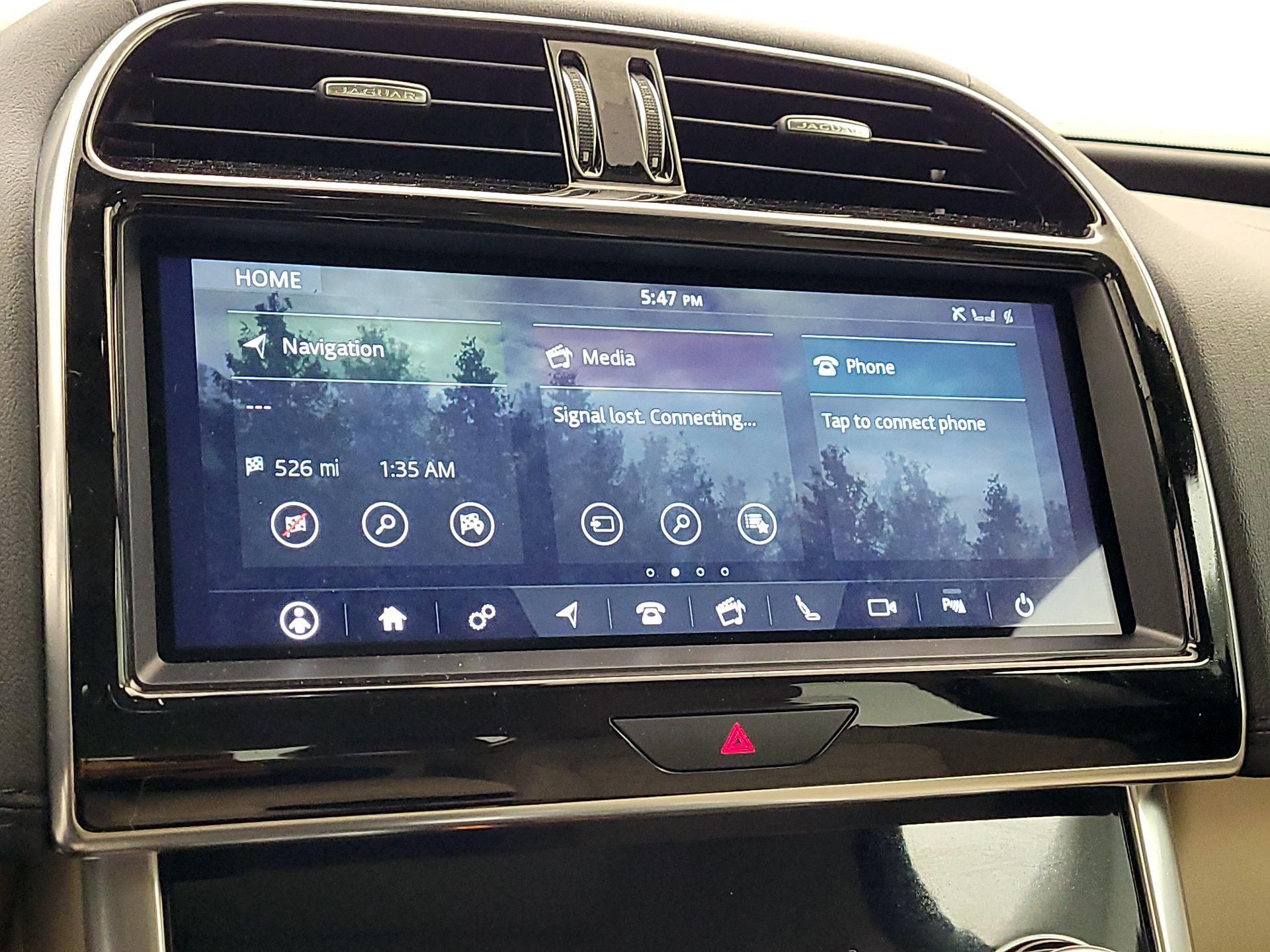 Thumbnail: 2020 Jaguar XE - 15