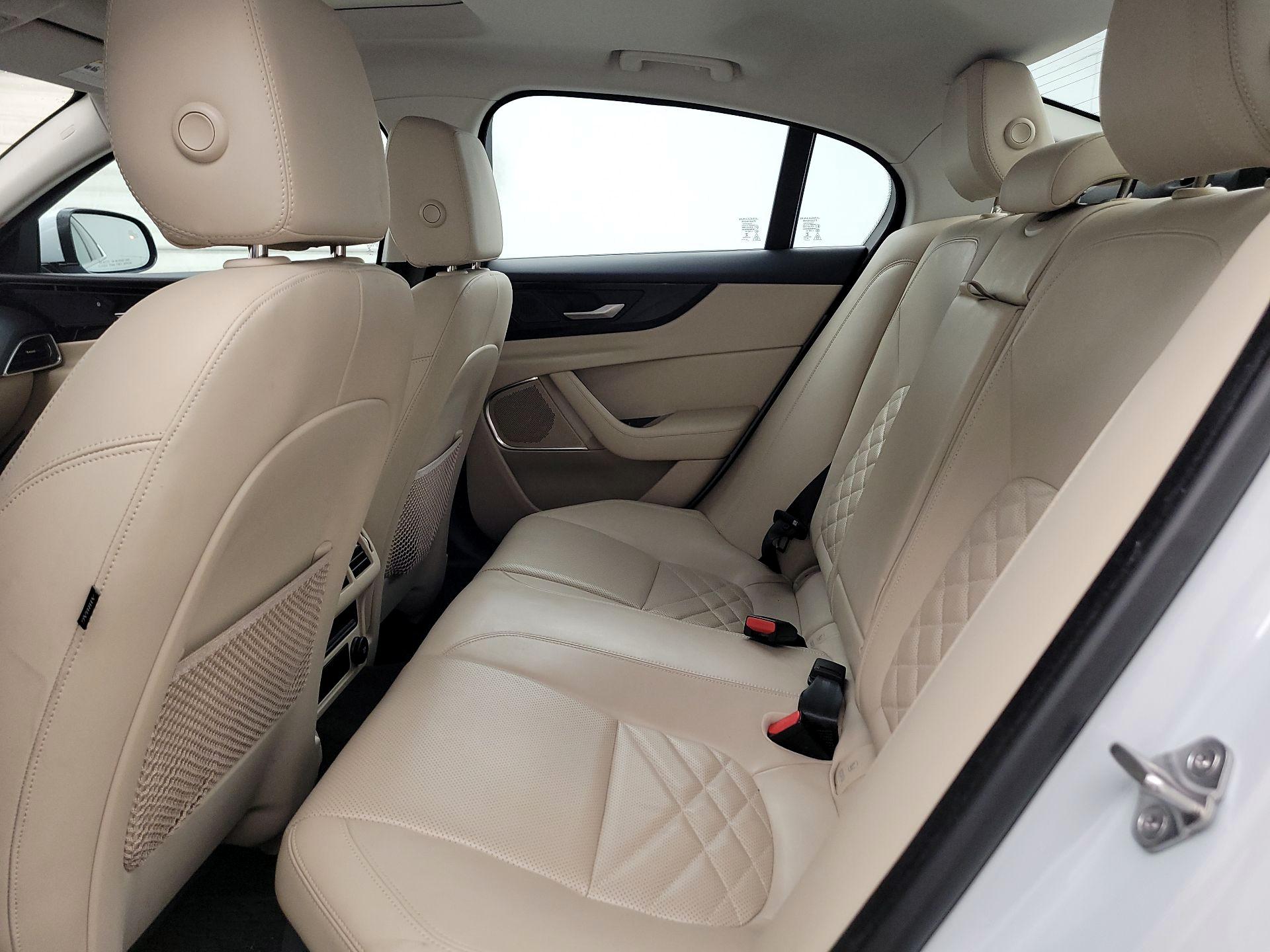 Thumbnail: 2020 Jaguar XE - 19