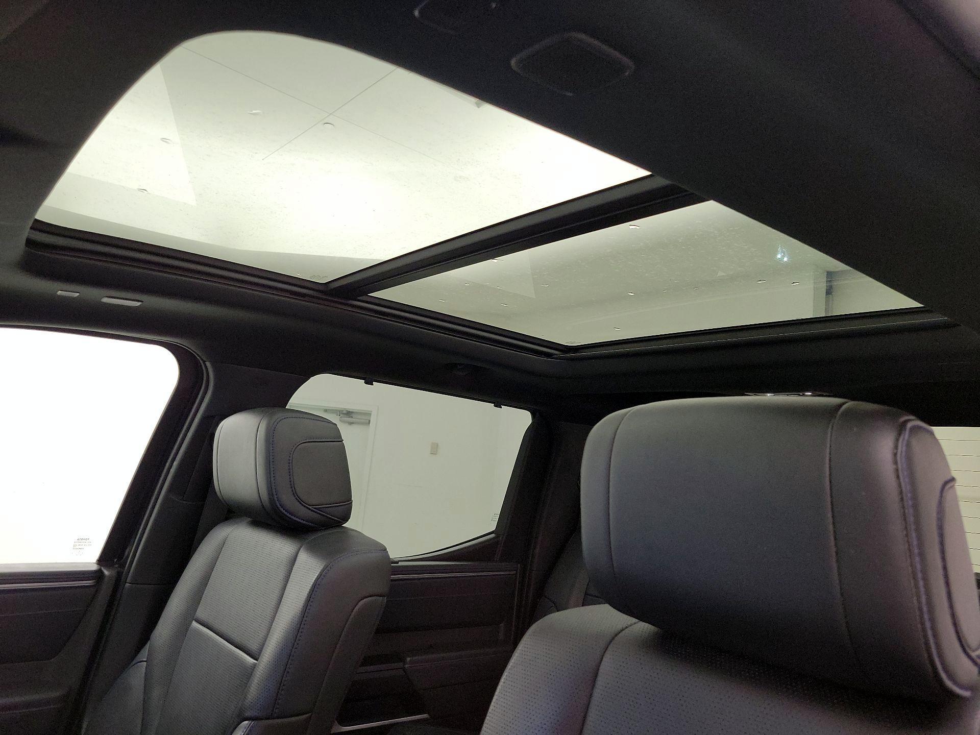 Thumbnail: 2023 Toyota Tundra - 19