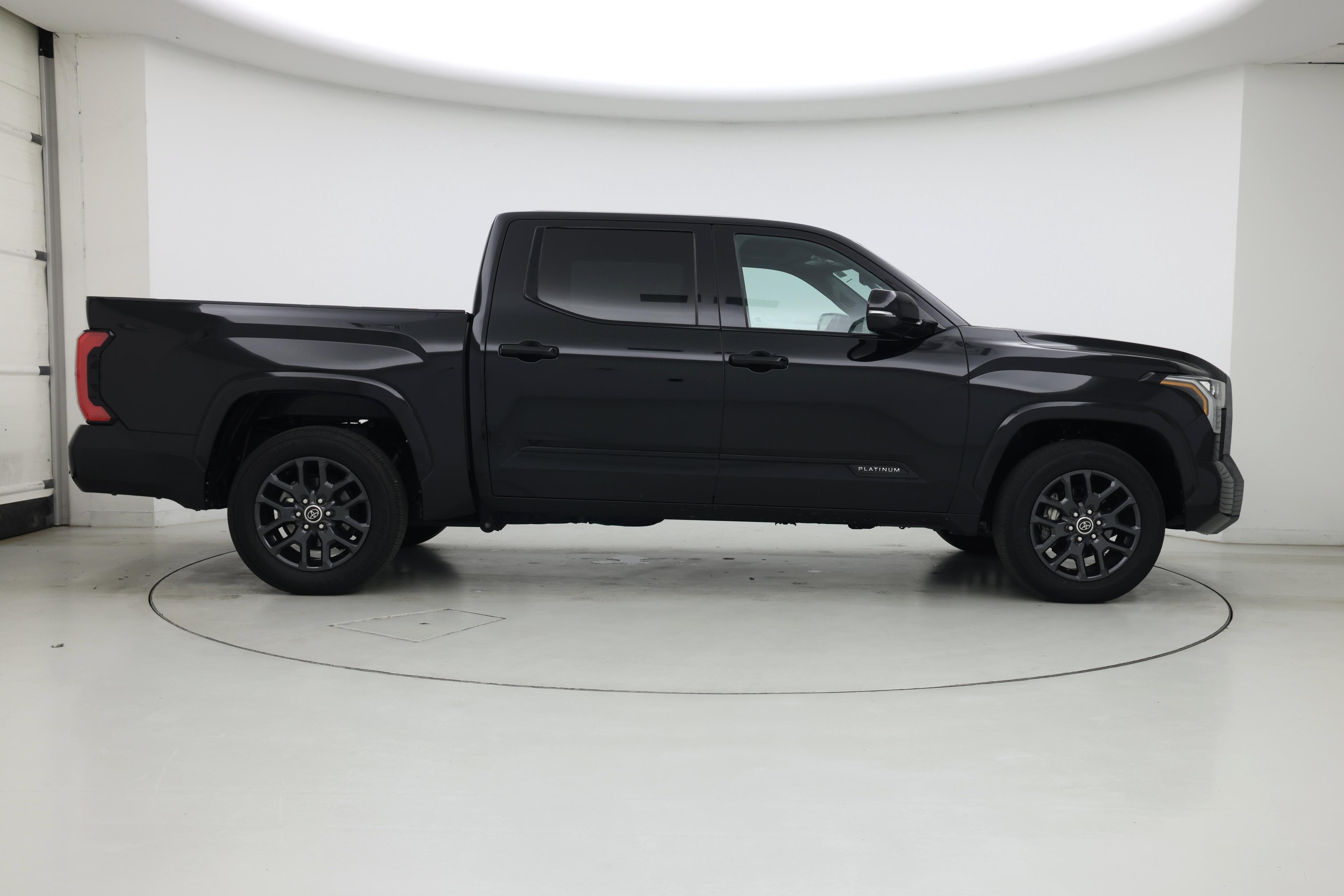 Thumbnail: 2023 Toyota Tundra - 7