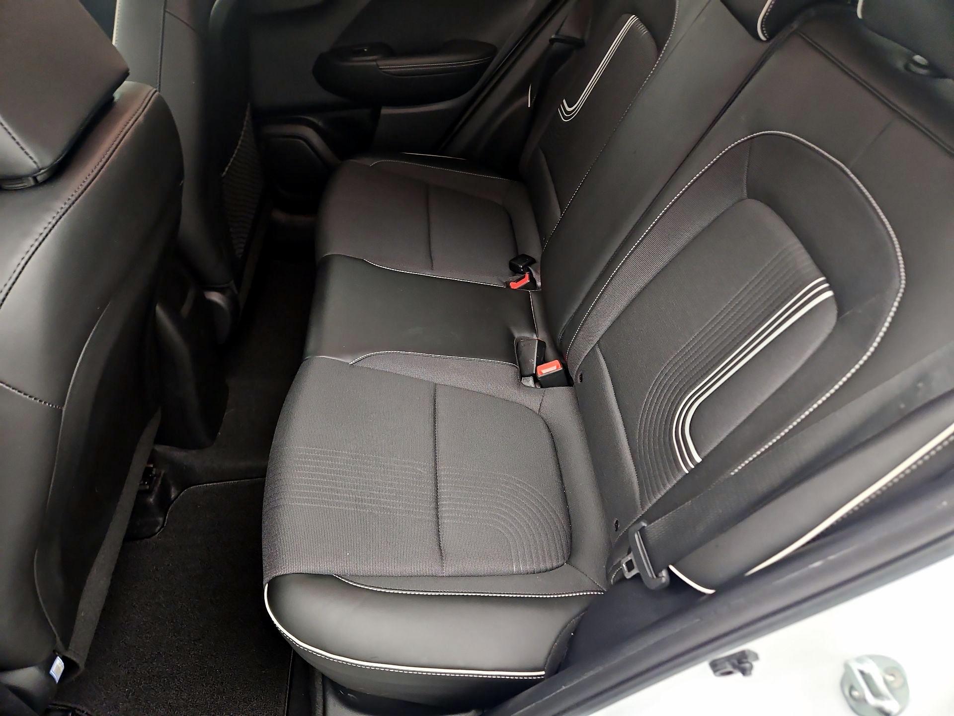 Thumbnail: 2023 Hyundai Venue - 18