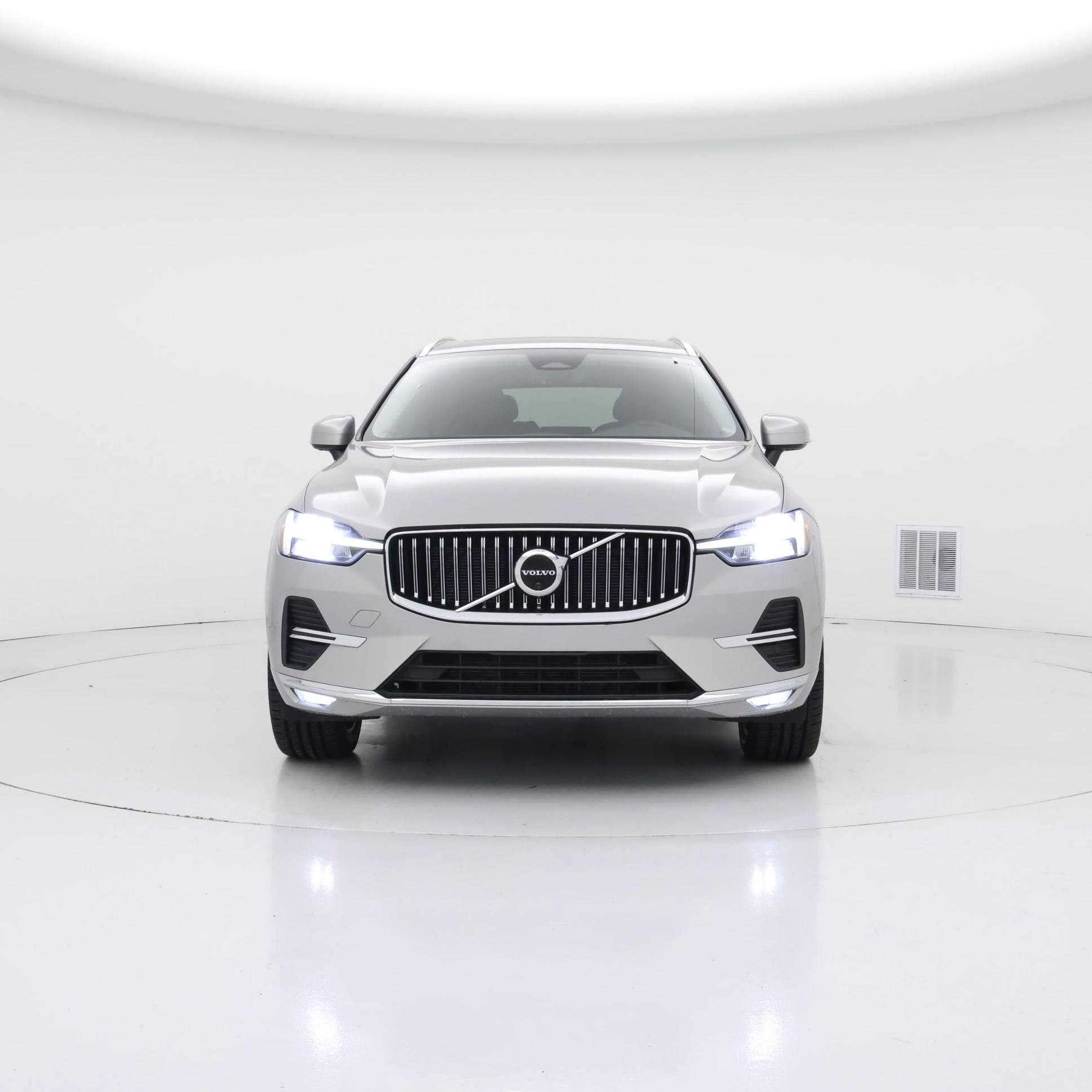 Thumbnail: 2023 Volvo XC60 - 5