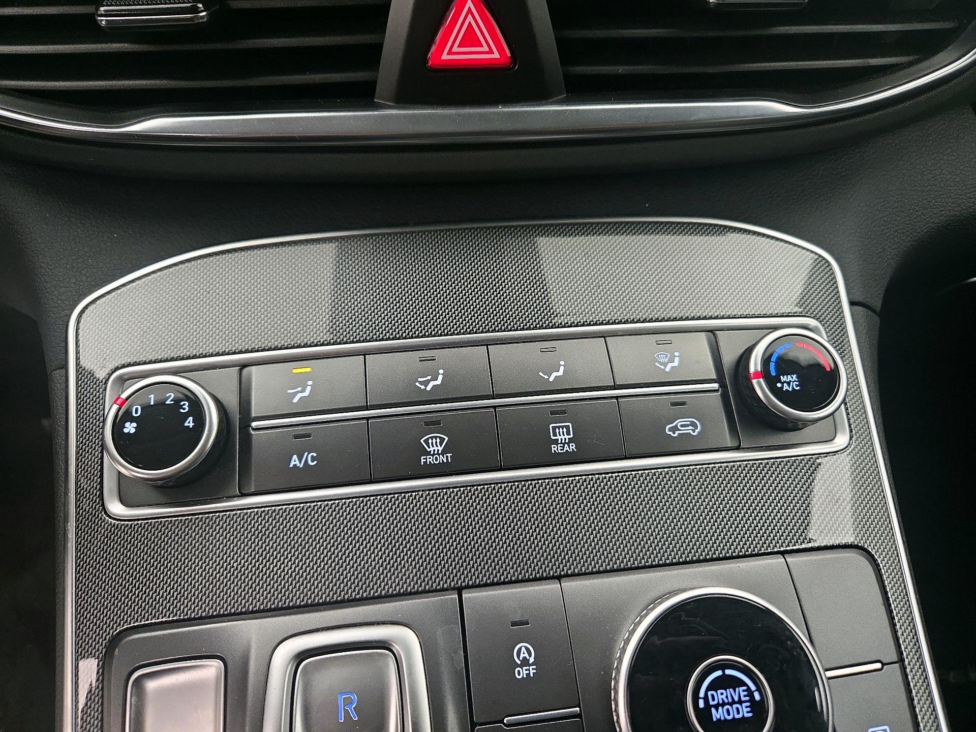 Thumbnail: 2023 Hyundai Santa Fe - 16