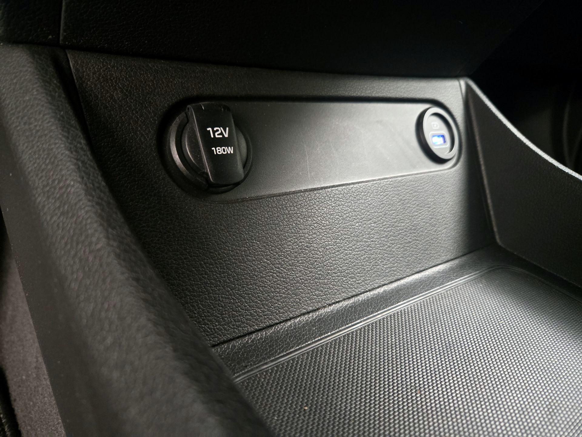 Thumbnail: 2023 Hyundai Santa Fe - 18