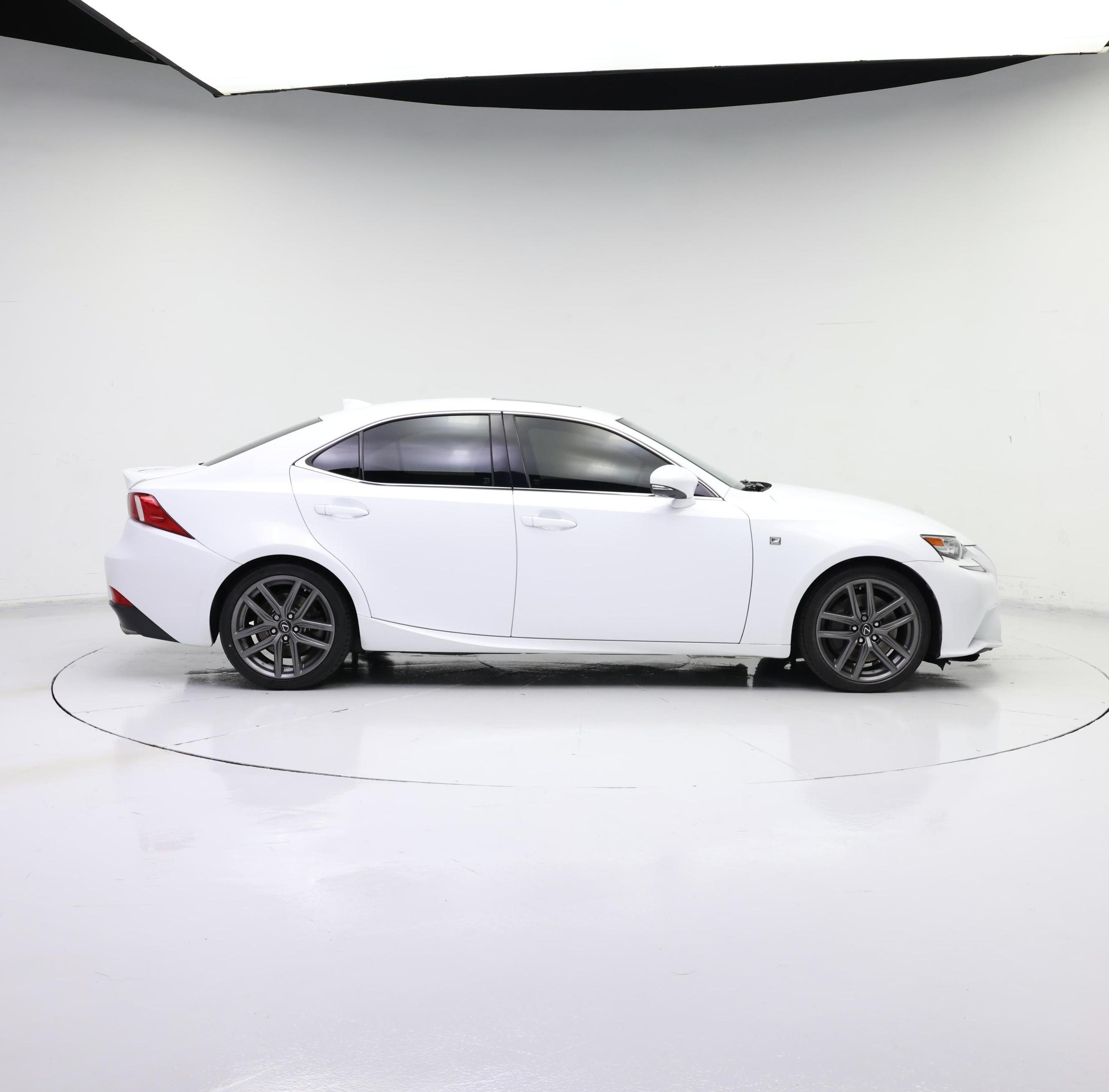 Thumbnail: 2016 Lexus IS - 7