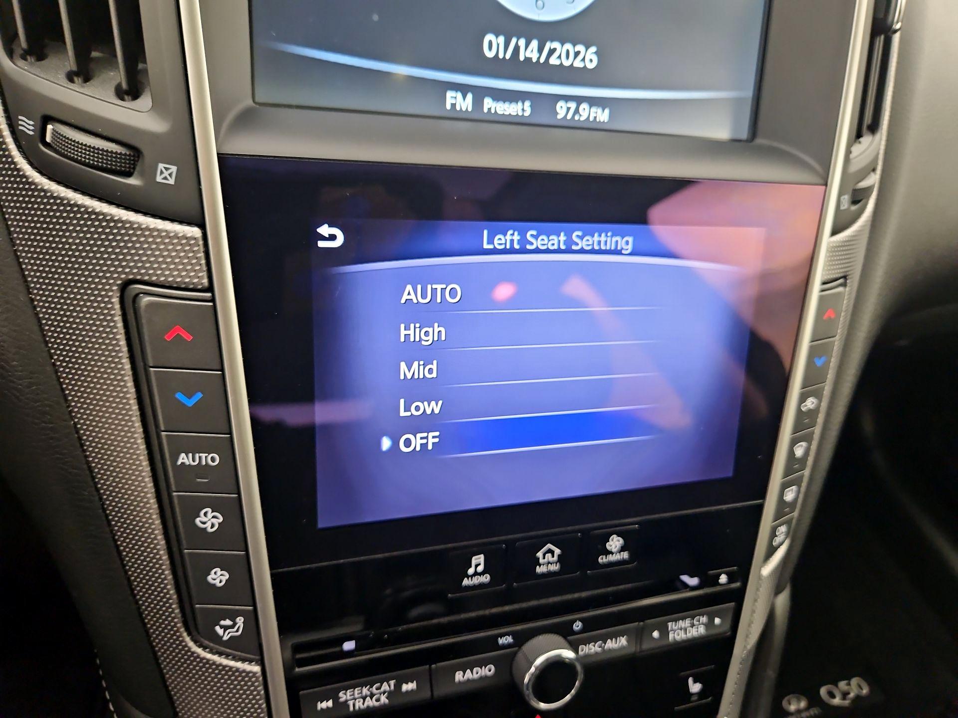 Thumbnail: 2014 INFINITI Q50 - 16