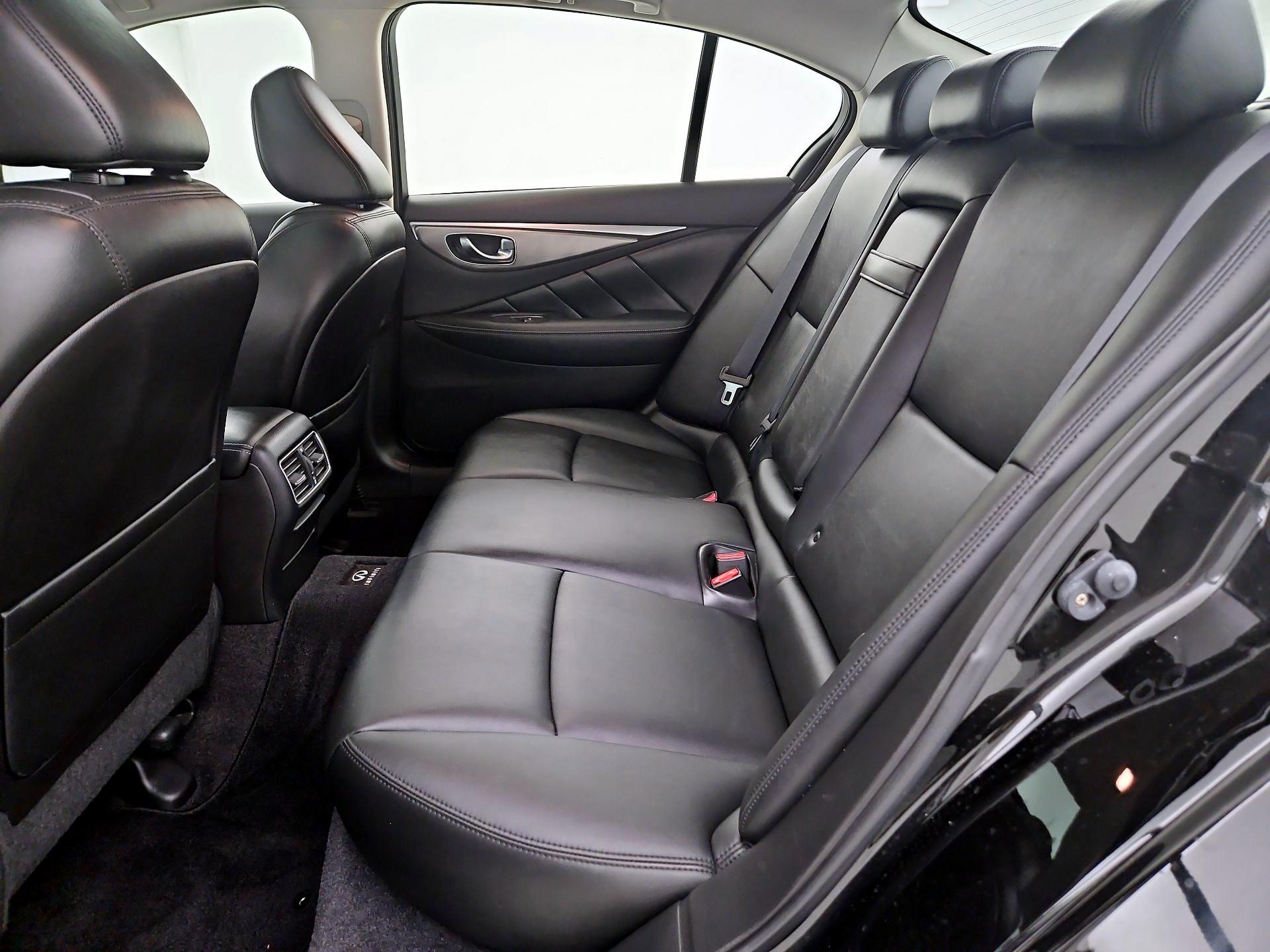 Thumbnail: 2014 INFINITI Q50 - 20