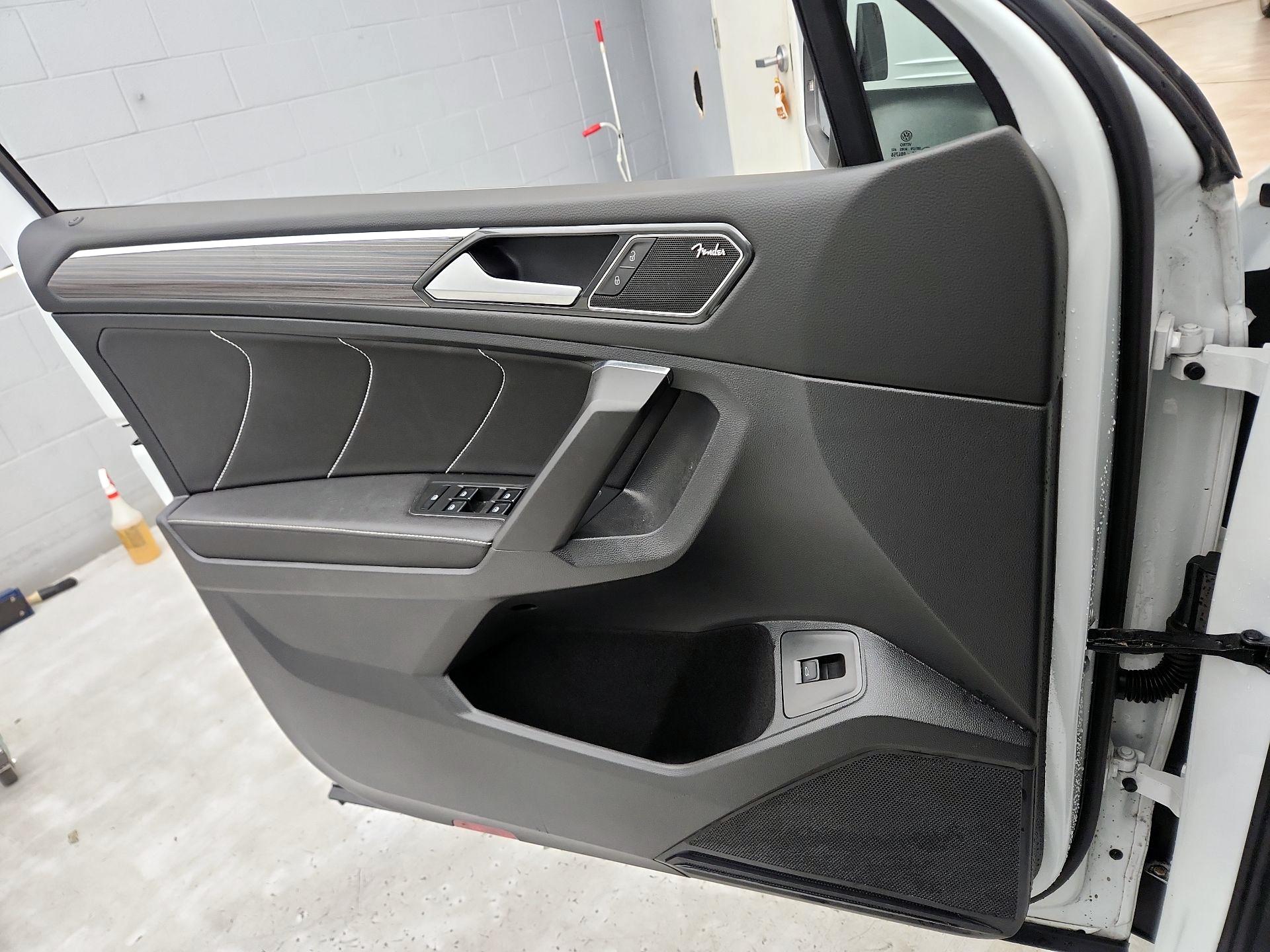 Thumbnail: 2022 Volkswagen Tiguan - 12