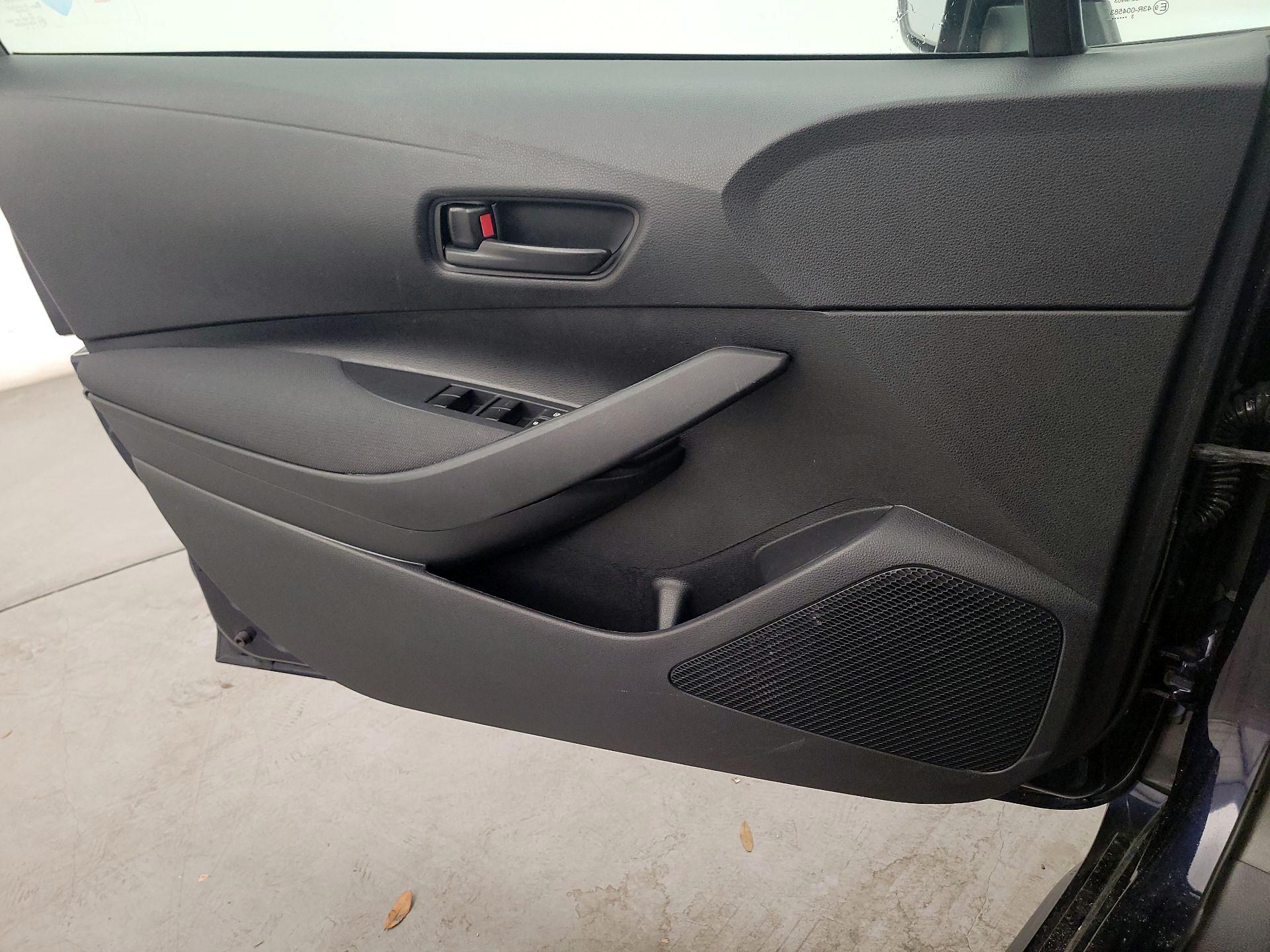 Thumbnail: 2023 Toyota Corolla - 12